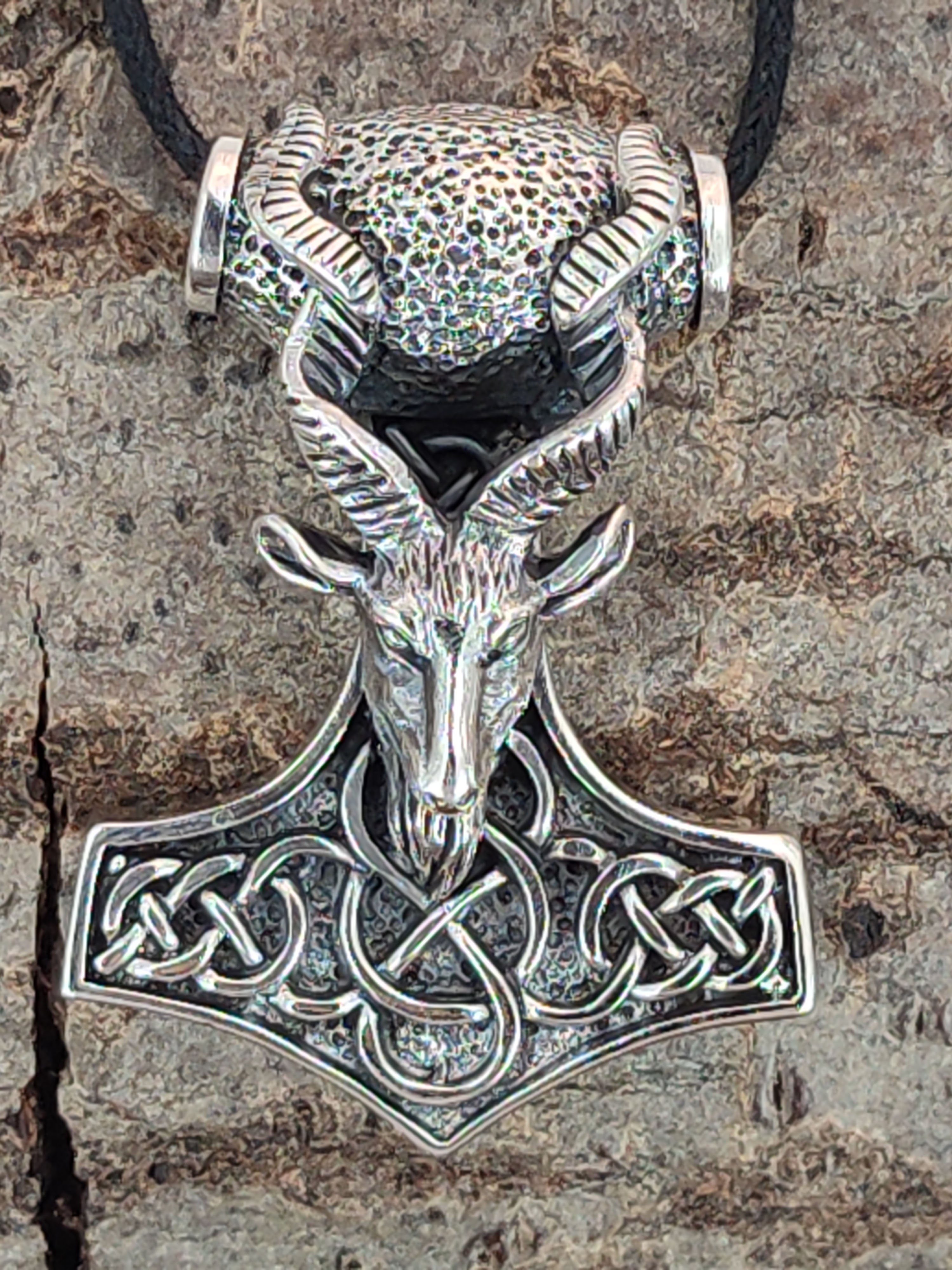 Silber Kiss Thor Thorhammer of Ziegenkopf Leather 925 Thorshammer Kettenanhänger Hammer Sterling