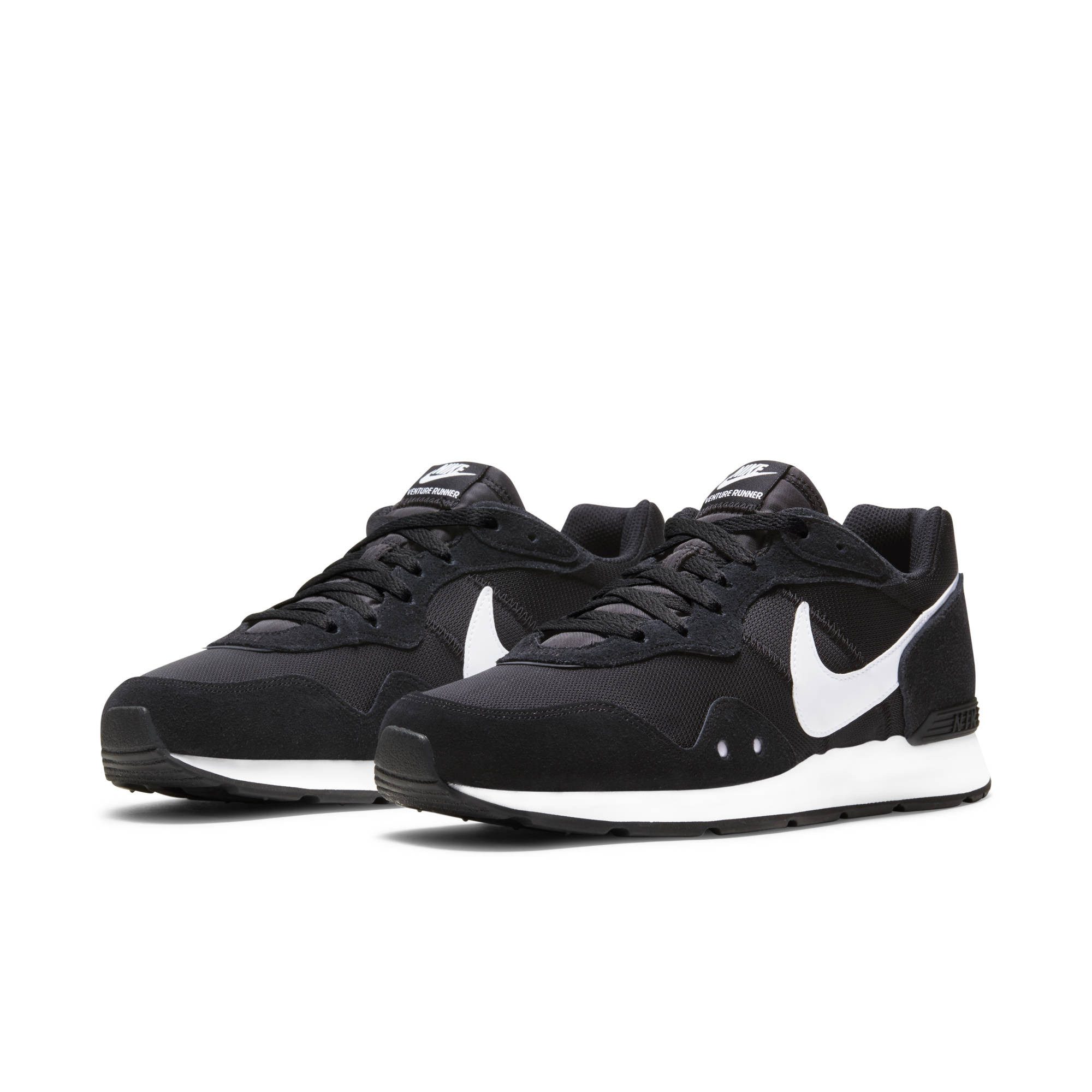 Venture Runner Sneaker