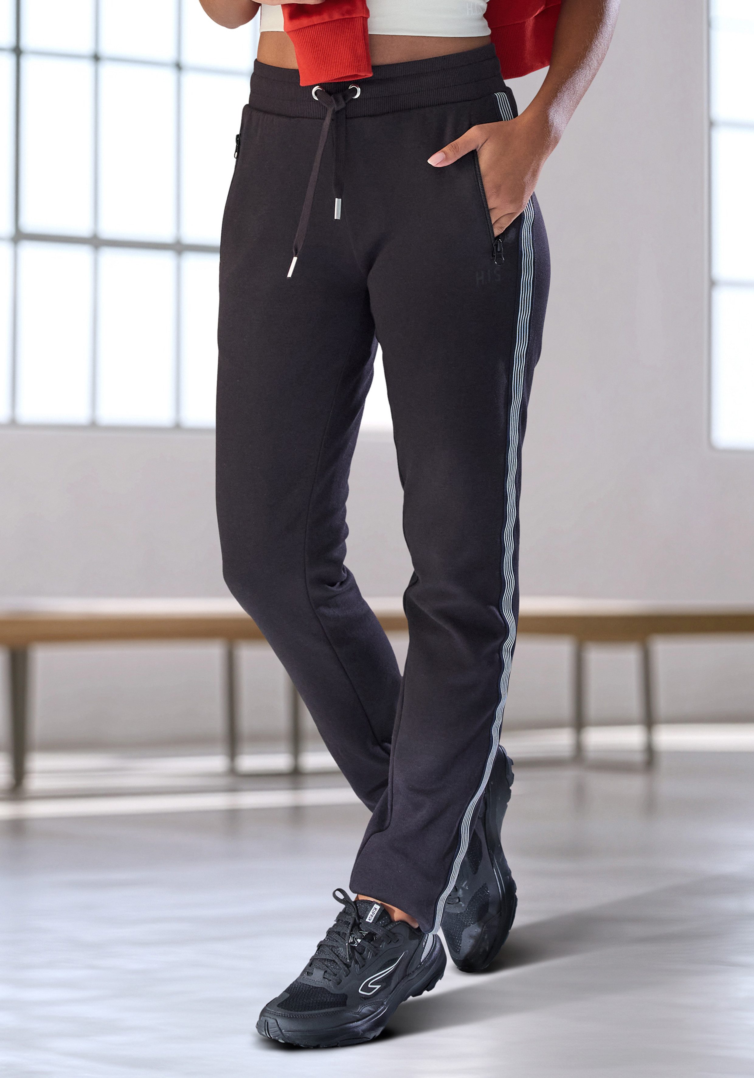 H.I.S Jogginghose mit seitlichem Tapestreifen