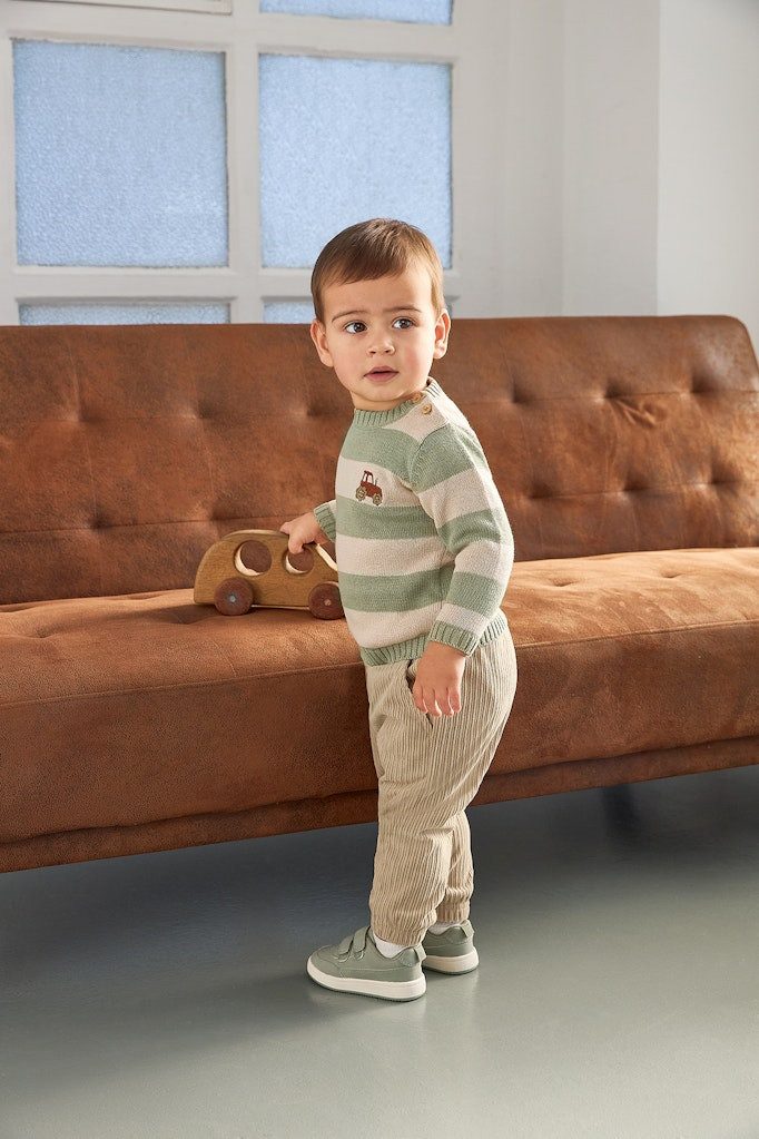 Blue Seven Strickpullover Blue Seven Baby Jungen Strickpullover Traktor teegrün gestreift (1-tlg)