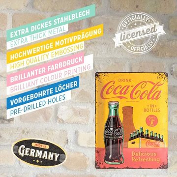 Nostalgic-Art Metallschild Blechschild 30 x 40 cm - Coca-Cola - Coca-Cola In Bottles Yellow