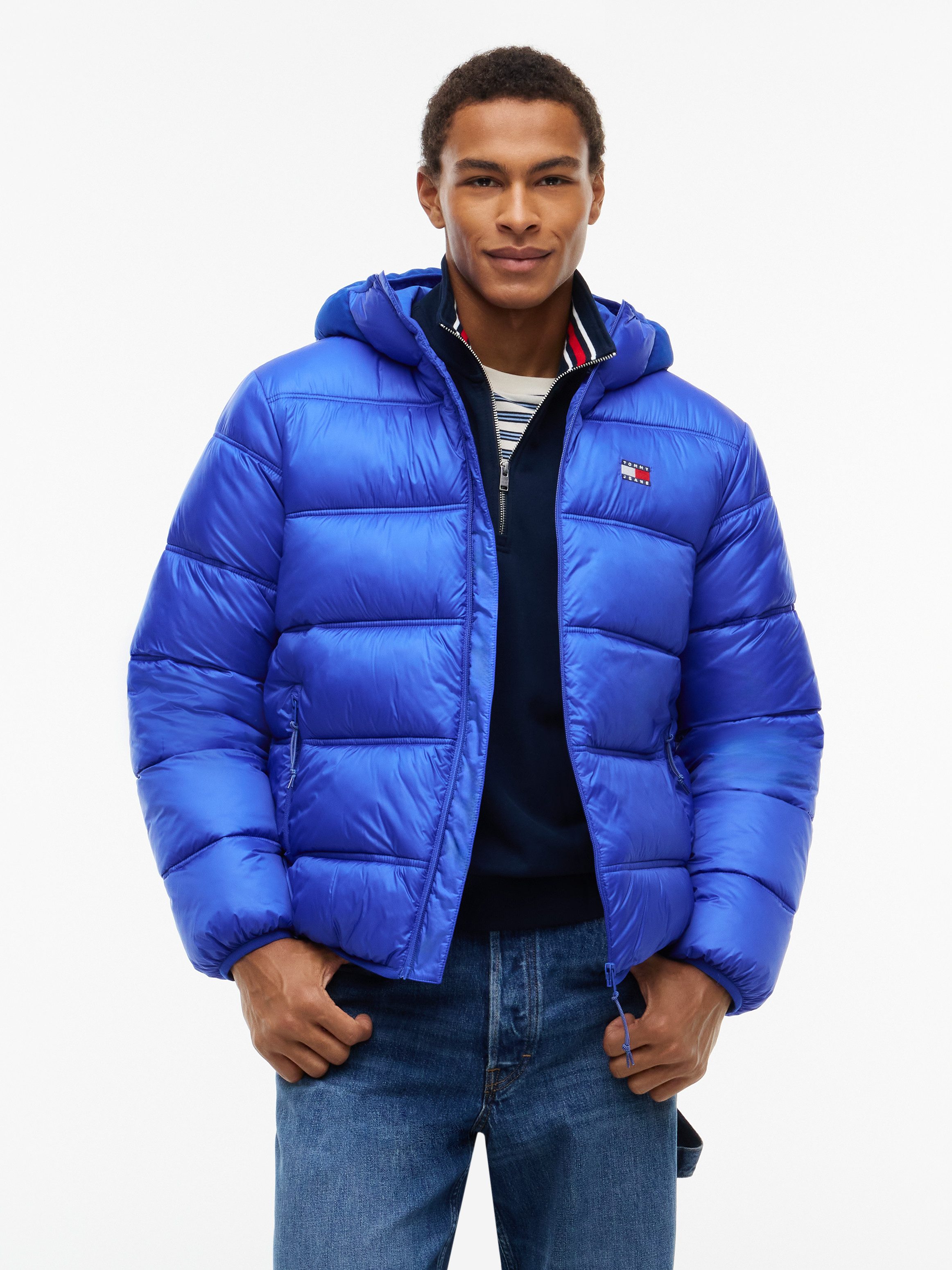 Tommy Jeans Steppjacke HOODED LOGO PUFFER Winterjacke Steppjacke W Regular fit mit Rundhalsausschnitt