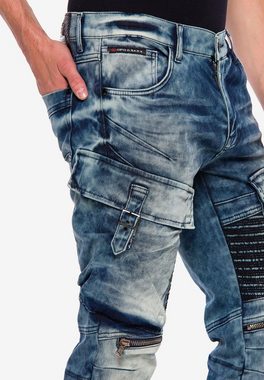 Cipo & Baxx Bequeme Jeans mit lässigen Beintaschen