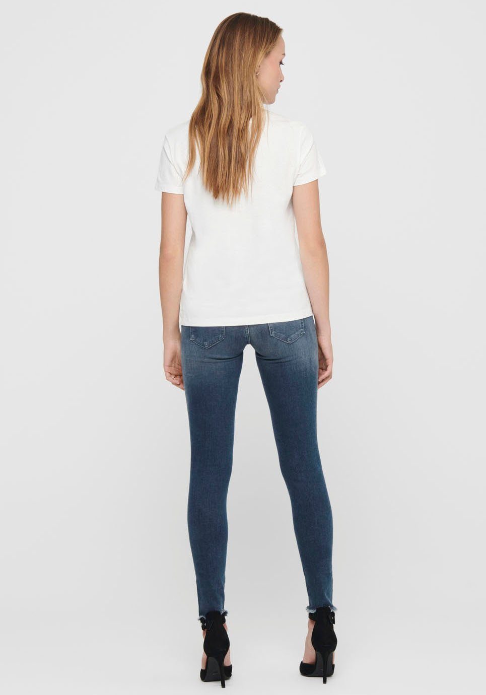 ONLY Ankle-Jeans "ONLBLUSH MID SK ANK RW REA422 NOOS", mit Fransensaum günstig online kaufen