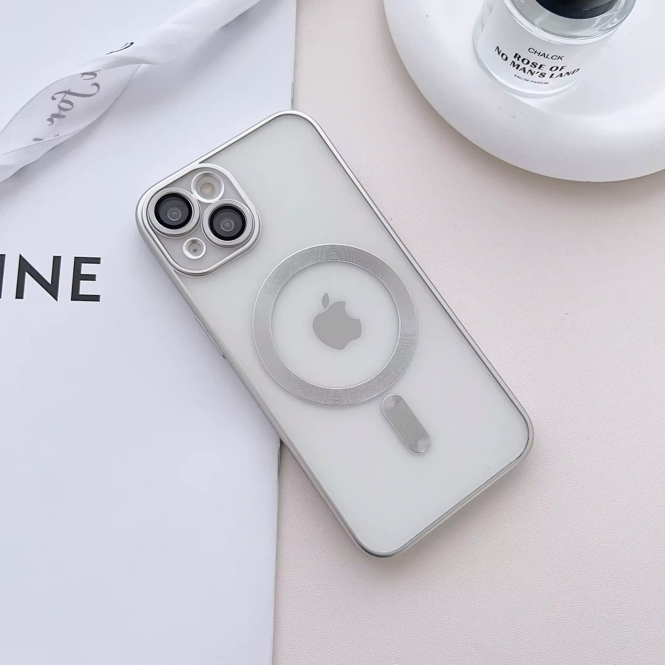 Wörleonline Handyhülle für Apple iPhone 14 mit integriertem Kameraschutz, TPU Schutzhülle, MagSafe kompatible Hülle
