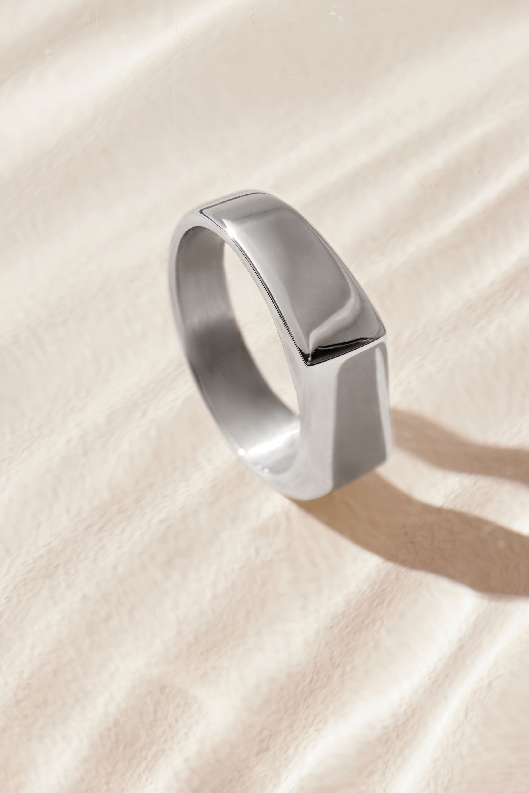 Next Fingerring Eckiger Siegelring aus wasserdichtem günstig online kaufen