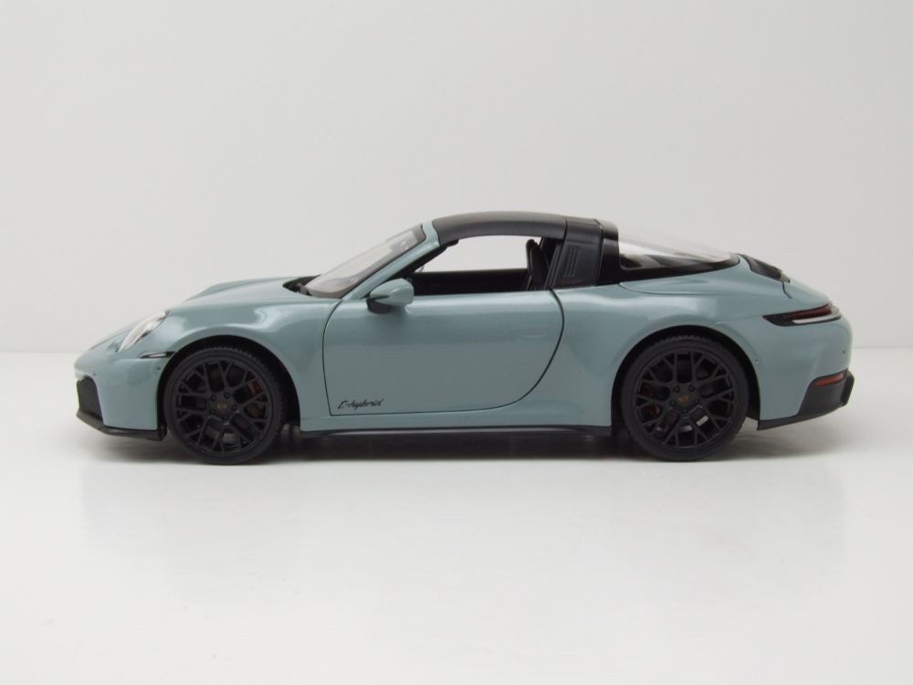 Maisto® Modellauto Porsche 911 (992.2) Targa 4 GTS 2025 grün metallic, Maßstab 1:18