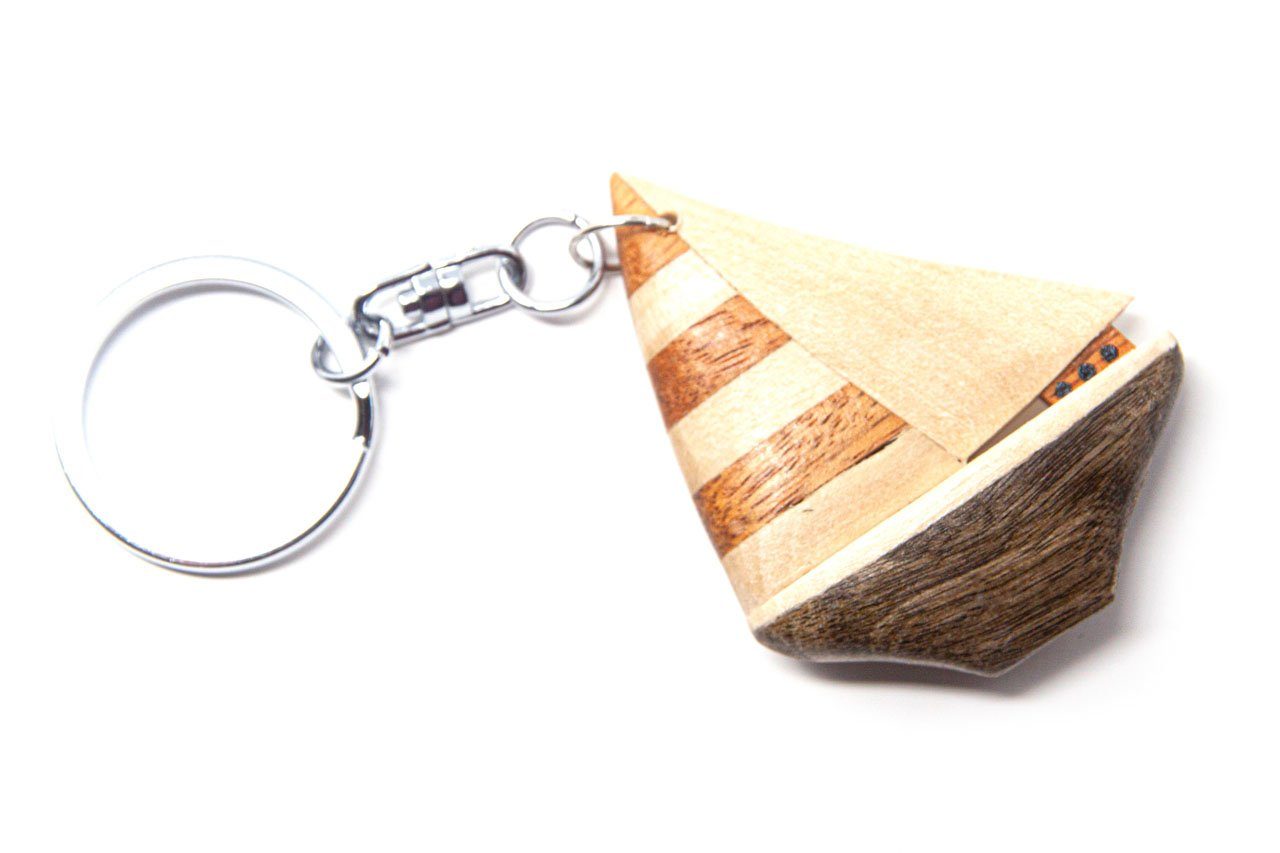 Cornelißen Schlüsselanhänger Schlüsselanhänger aus Holz - Segelboot