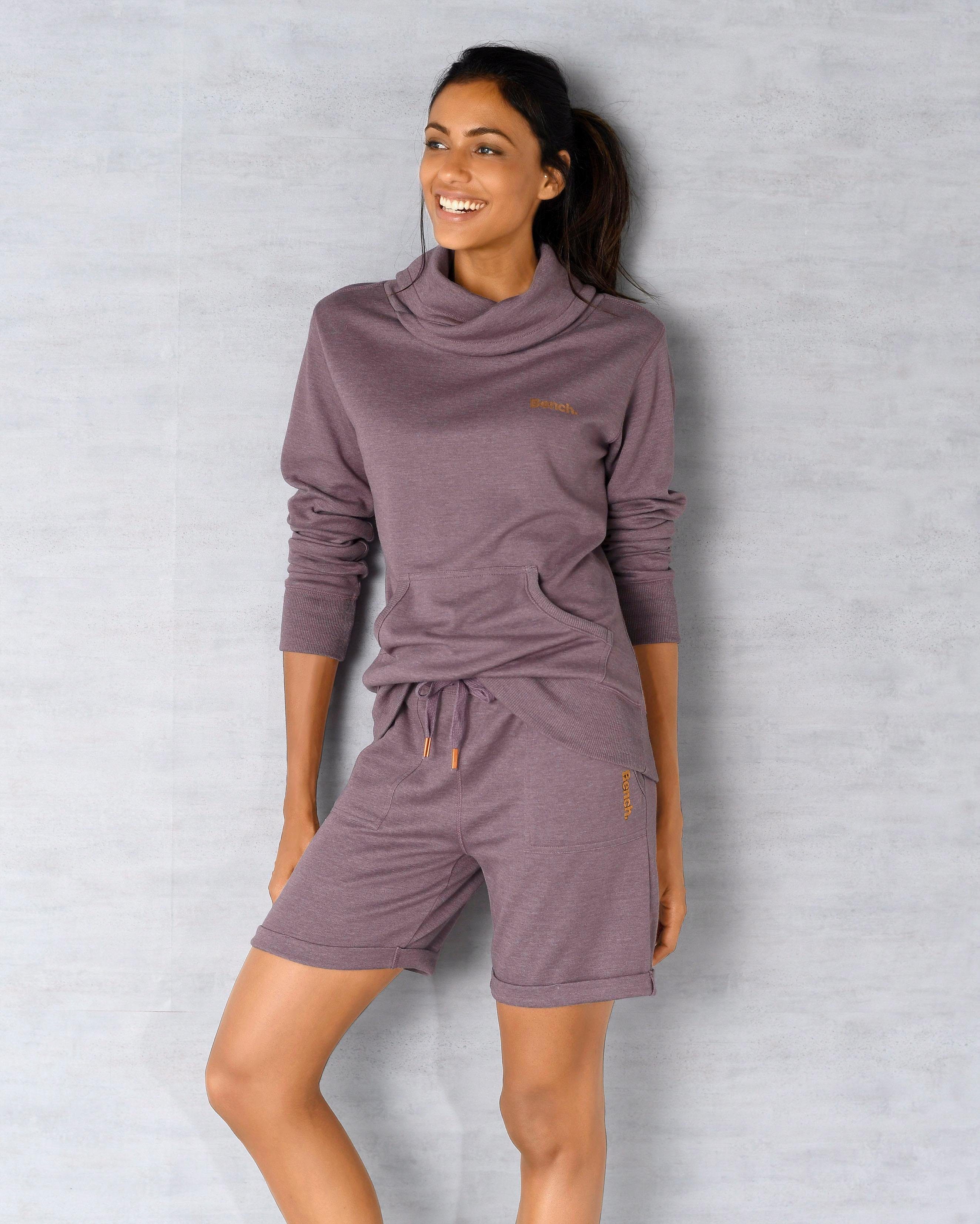 Bench. Loungewear Bermudas mit aufgeschlagenen Beinsäumen und seitlichen Taschen, Loungewear
