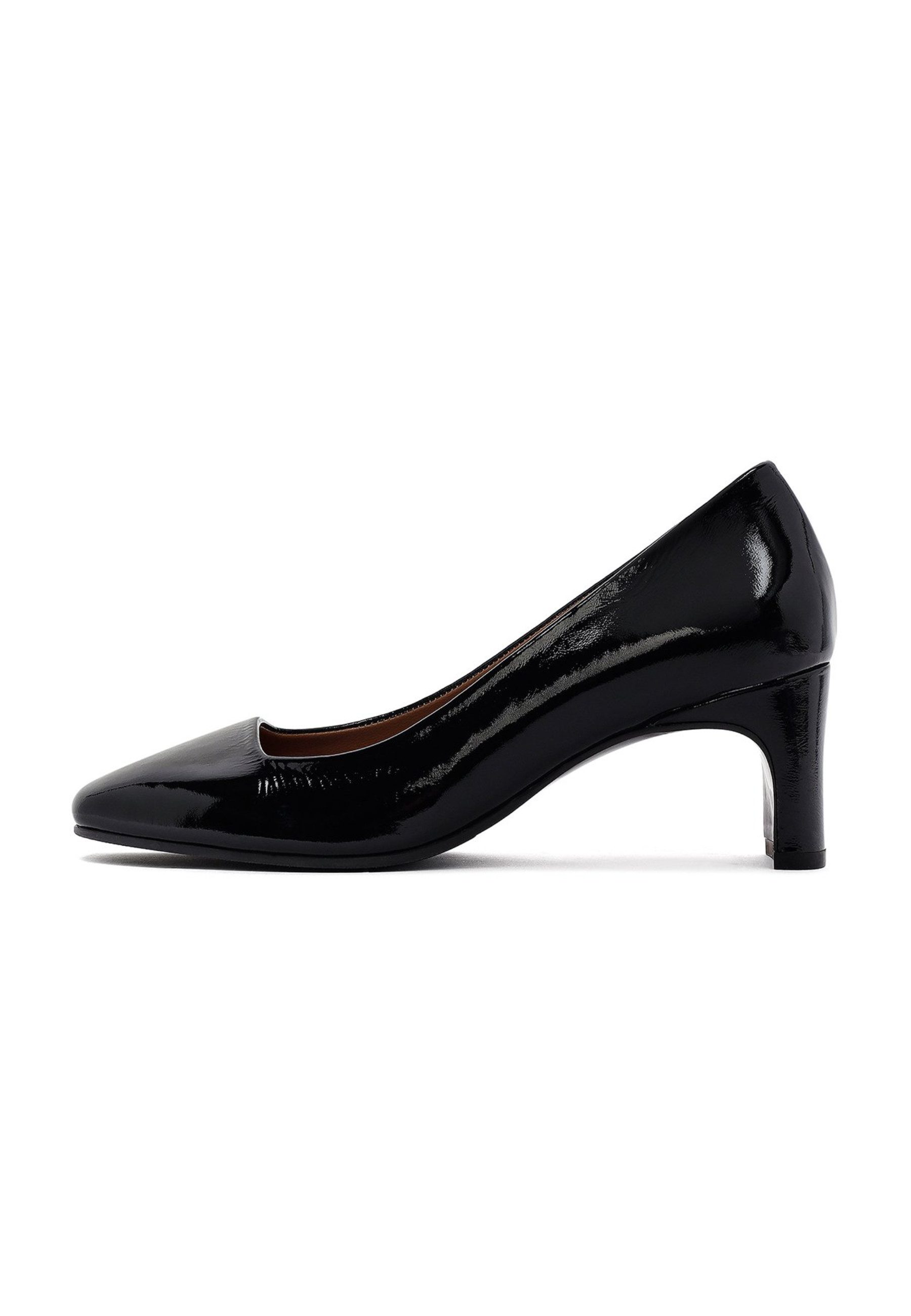Absatzschuhe aus Lackleder Pumps
