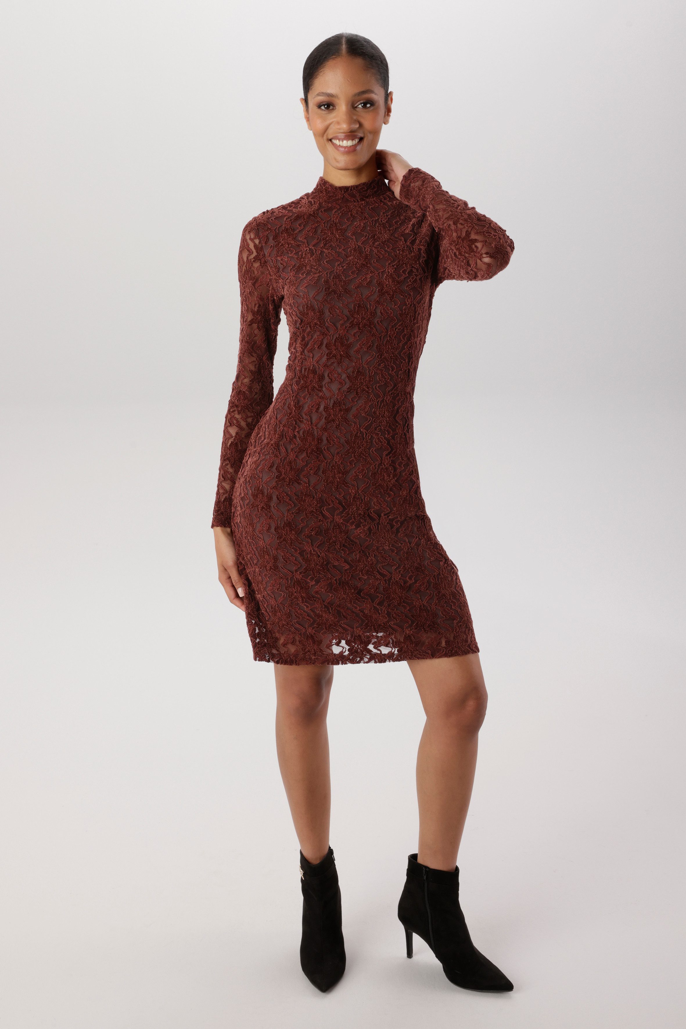 Aniston SELECTED Spitzenkleid mit transparenten Ärmeln - NEUE KOLLEKTION