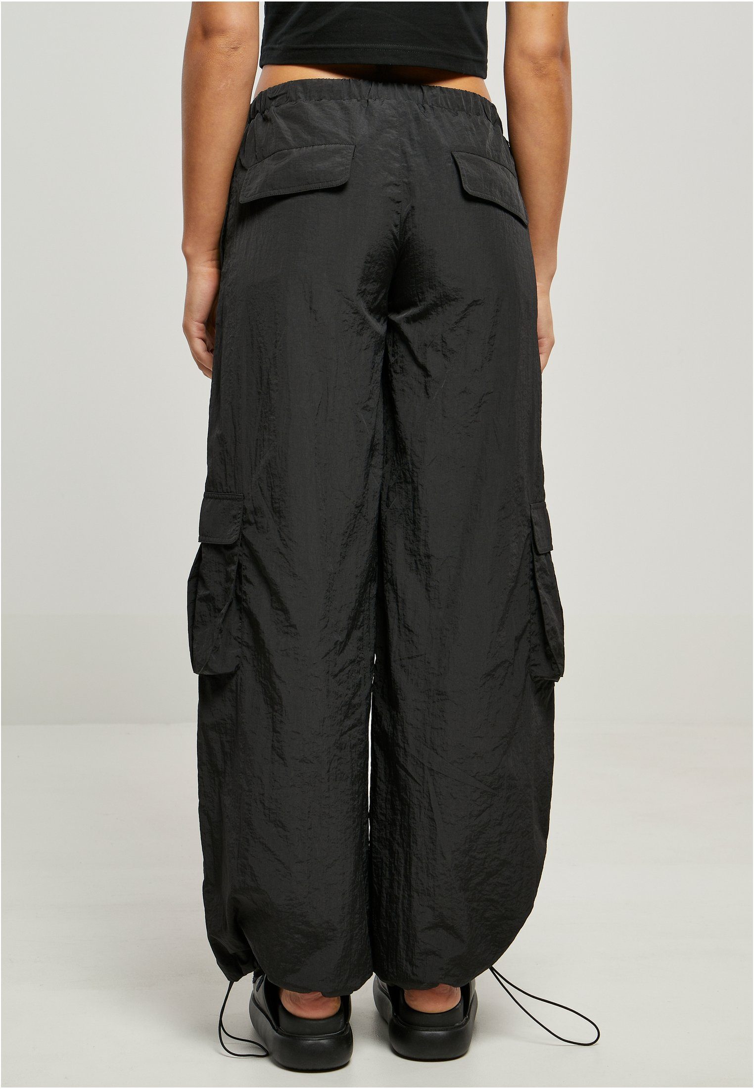 URBAN CLASSICS black (1-tlg) Pants Crinkle Wide Nylon Ladies Damen Stoffhose Cargo