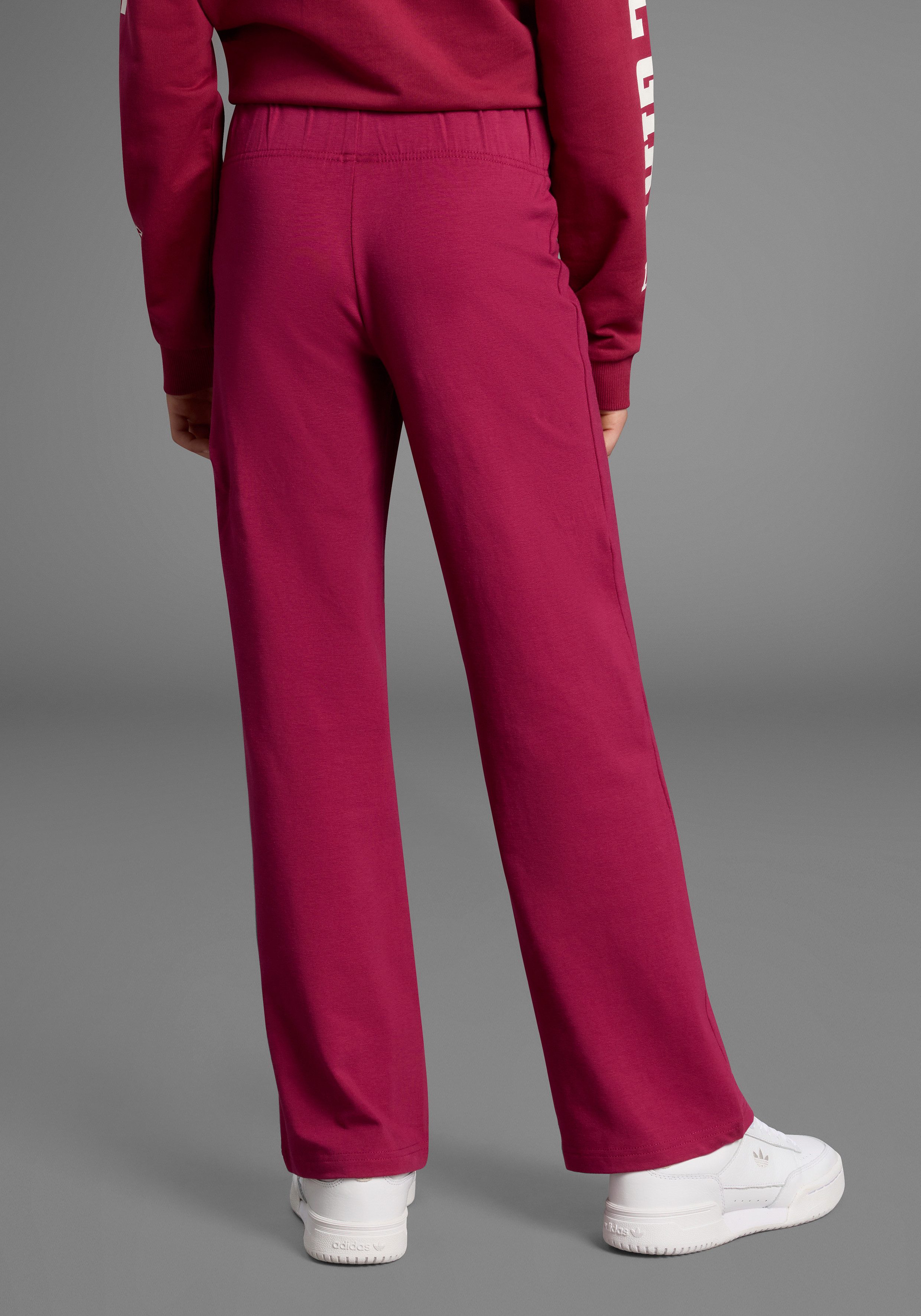 KIDSWORLD Leggings Jerseyhose mit weitem Bein Jazzpants mit weitem Bein