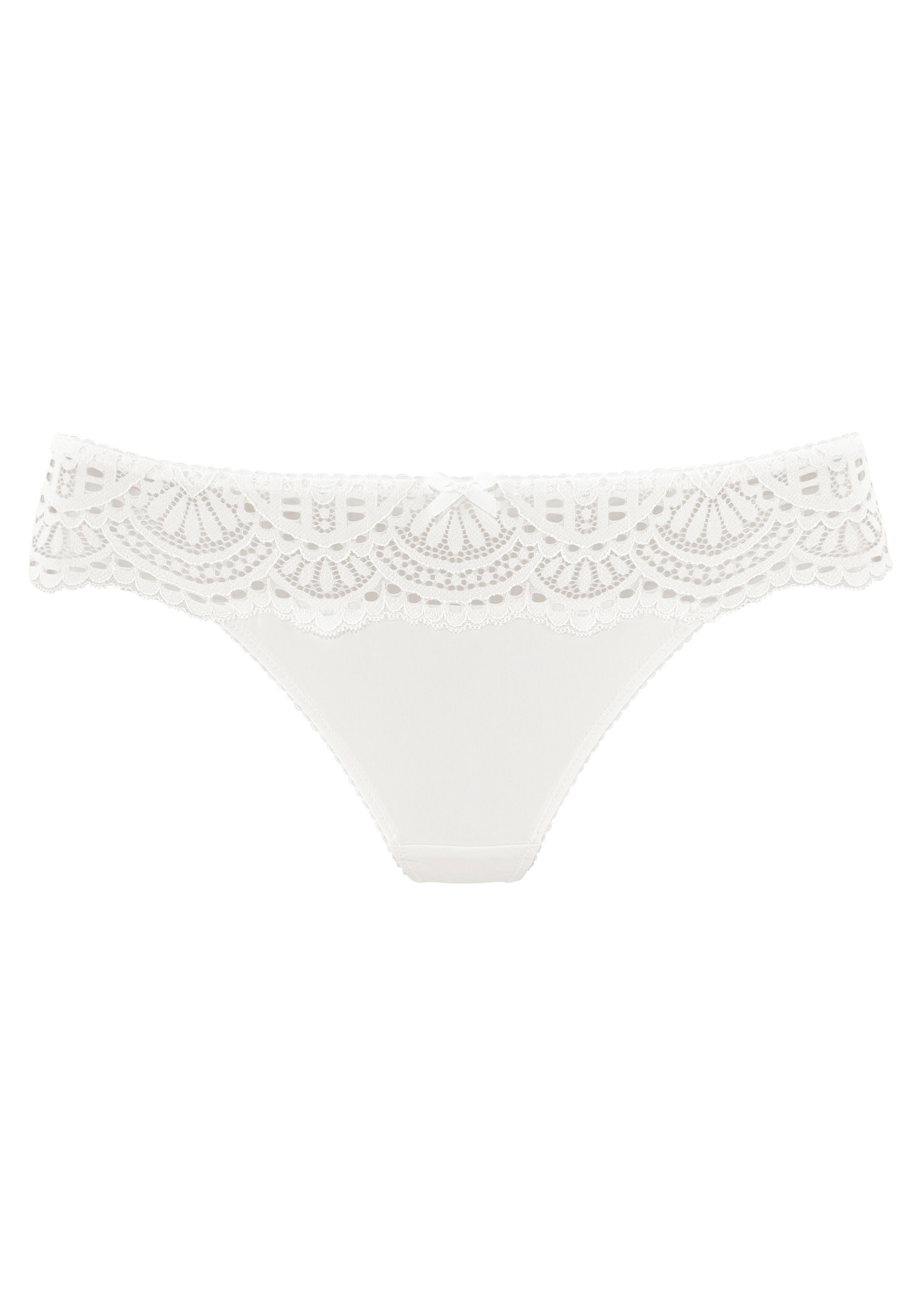 LASCANA String Aurora mit romantischem Spitzenbündchen. € 25,99