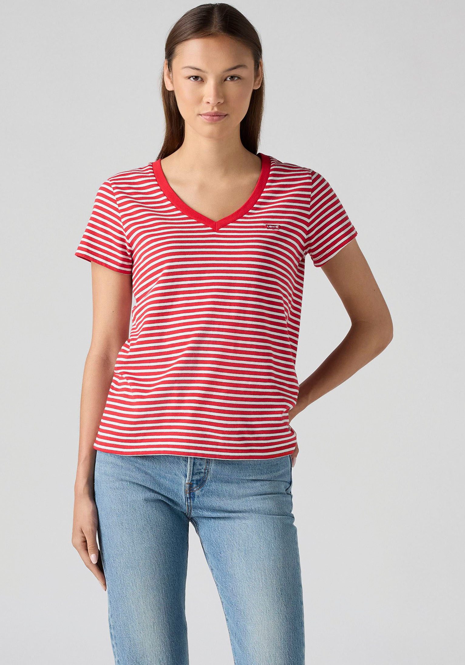 Levi's® T-Shirt The perfect Tee mit kleiner Logo-Stickerei günstig online kaufen