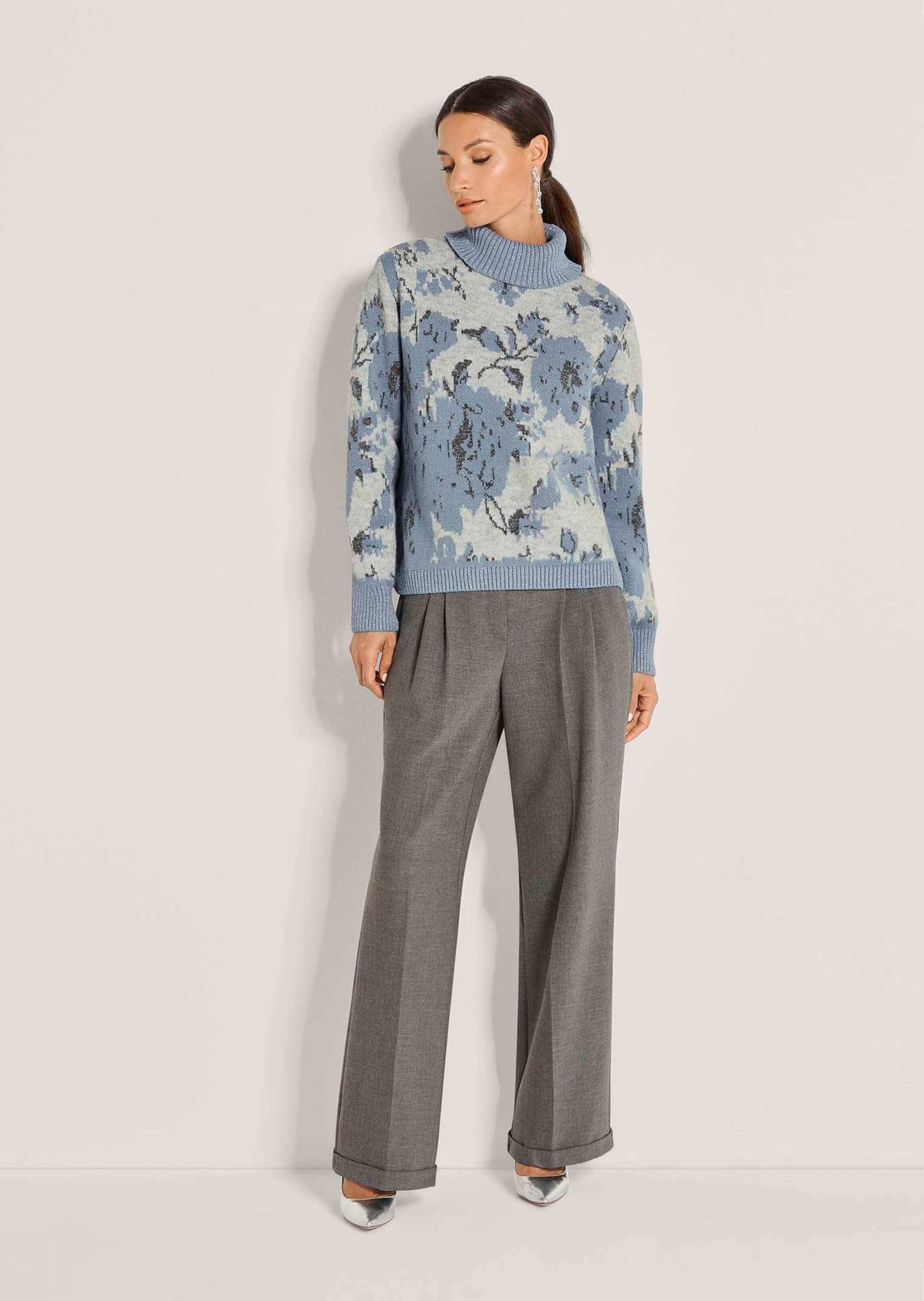 MADELEINE Strickpullover Floraler Jacquard-Pulli mit Rollkragen Voluminös gestrickter Kragen & feines Glanzgarn