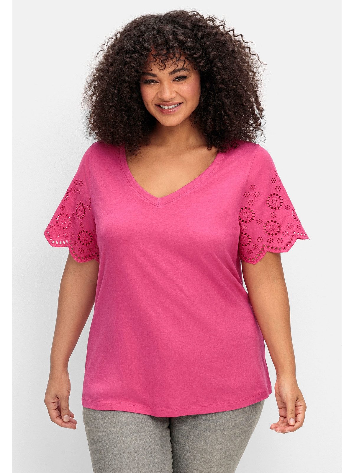 sheego by Joe Browns T-Shirt Große Größen mit Lochstickerei-Ärmeln