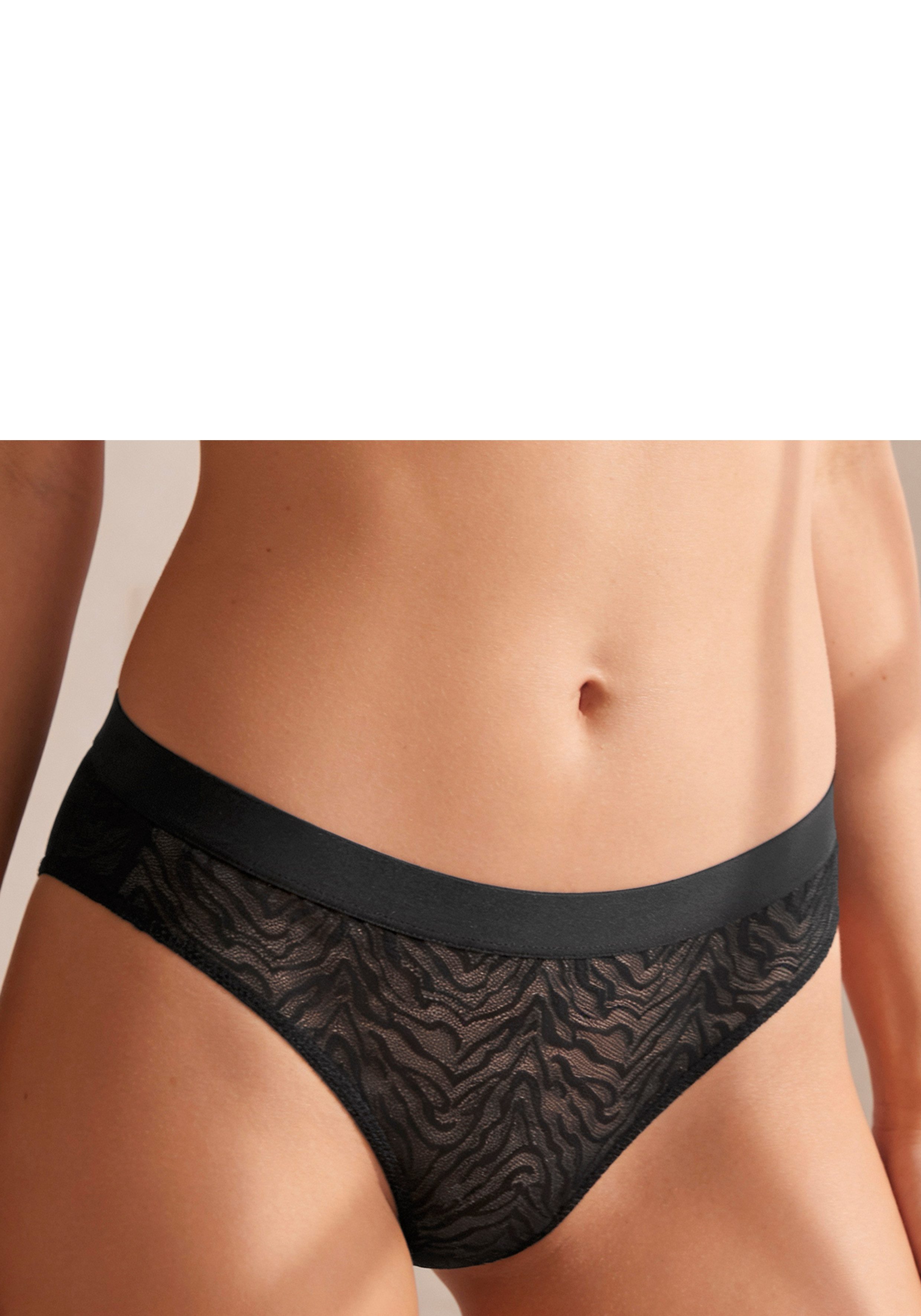 s.Oliver String Alix aus weicher, flacher Spitze mit dezentem Muster