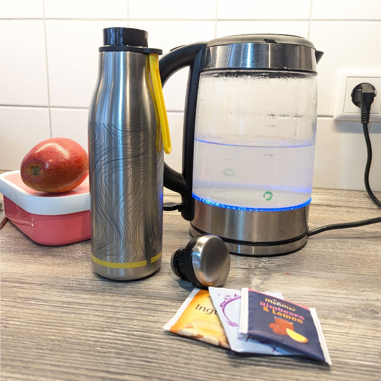 NATIONAL GEOGRAPHIC Thermoflasche National Geographic Thermosflasche 500ml, Edelstahl, Auslaufsicher, Edelstahl-Isolierflasche hält Getränke bis zu 6 Std. warm  – Bild 5 von 5
