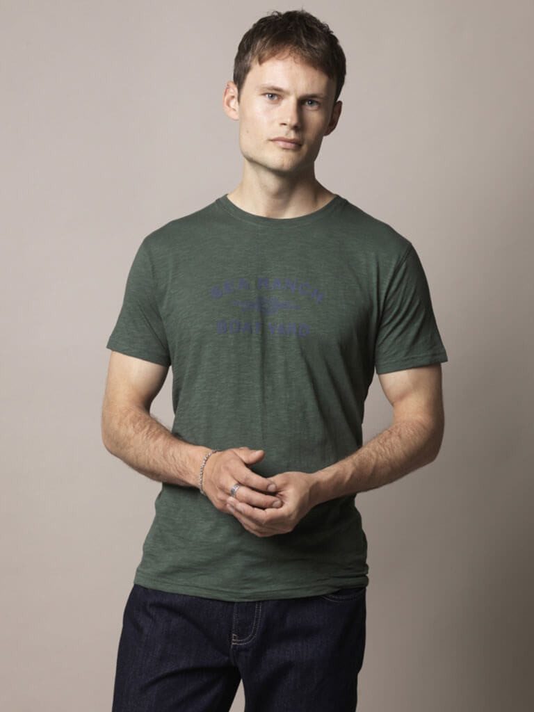 Sea Ranch T-Shirt Vitus Herren Kurzarm-Shirt mit Brustprint - Sommershirt Freizeitshirt Baumwolle, Atmungsaktiv, Rundhalsausschnitt, Moderner Schriftzug