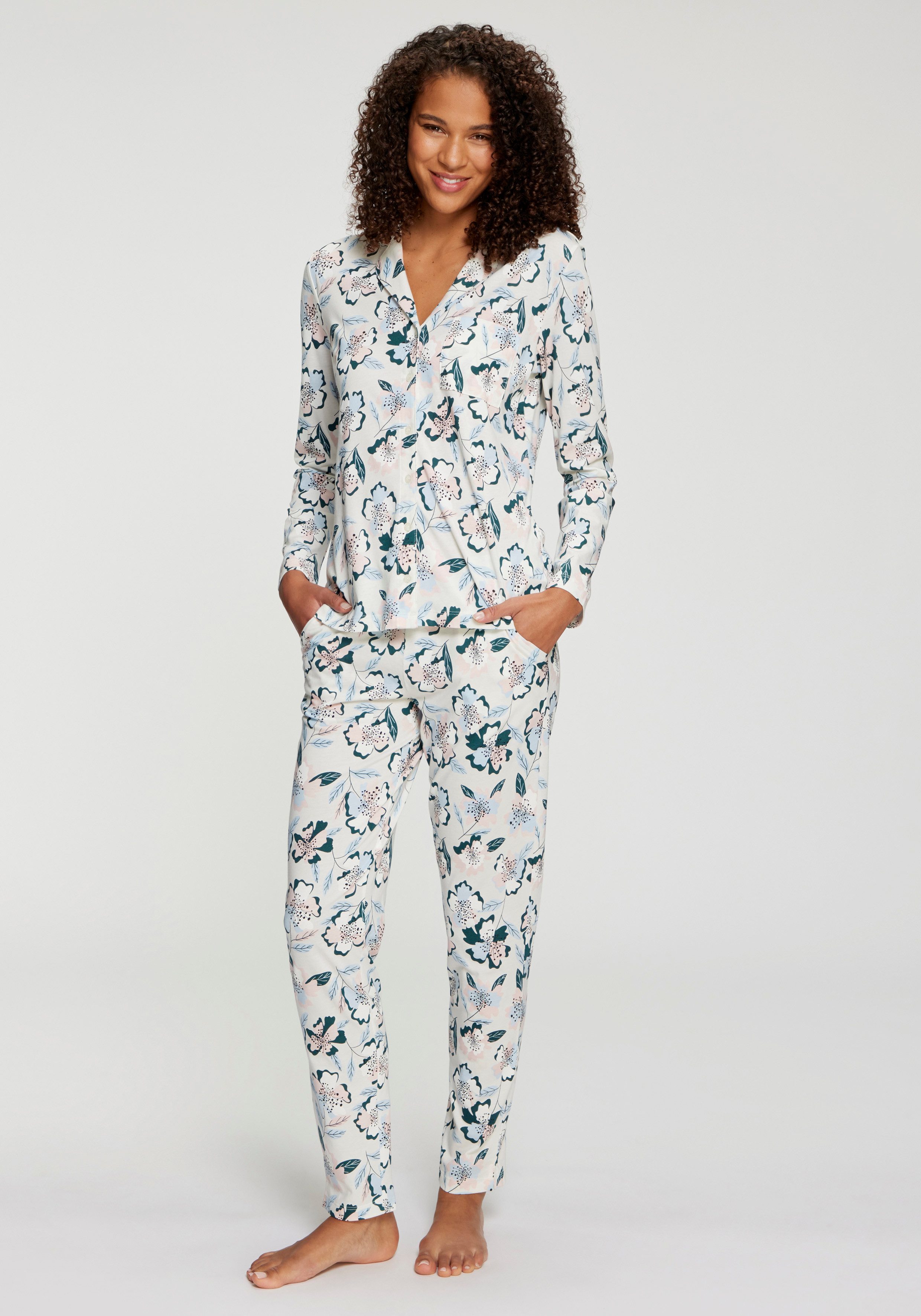 s.Oliver Pyjamaoberteil mit schönen Knöpfen mit Logo Druck