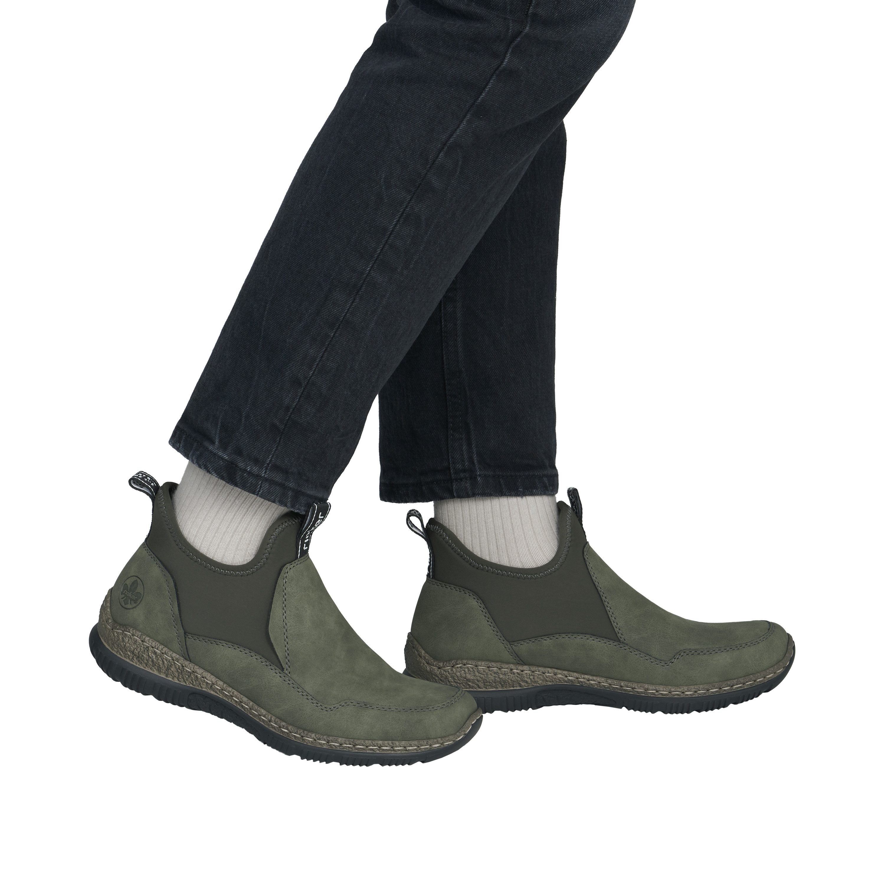 Rieker Schlupfboots Slipper, Slip-on Sneaker, Stiefelette mit MemoSoft-Innensohle