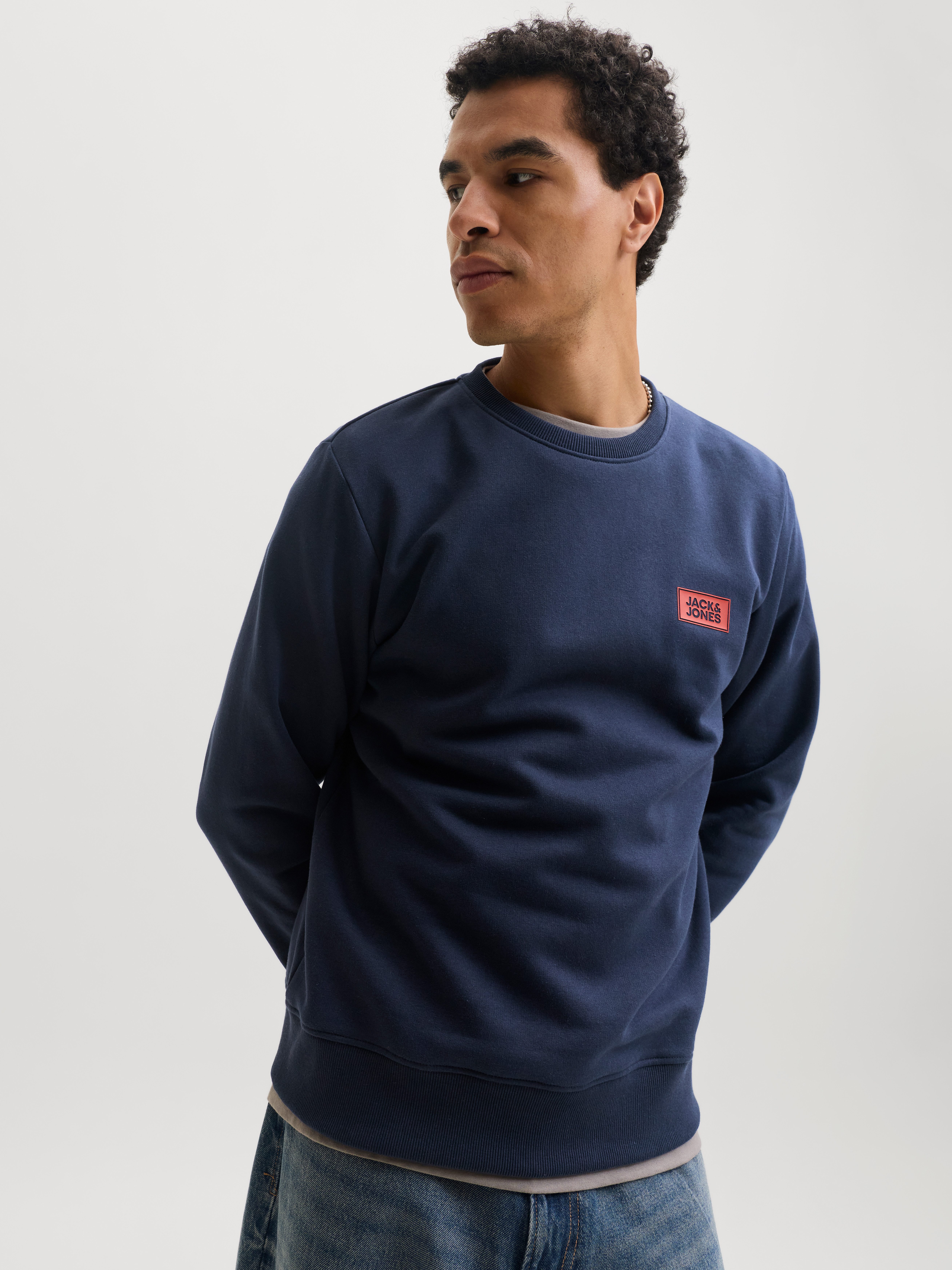 Jack & Jones Sweatshirt JJRUSH SWEAT CREW NECK Baumwollmischung, regular fit
