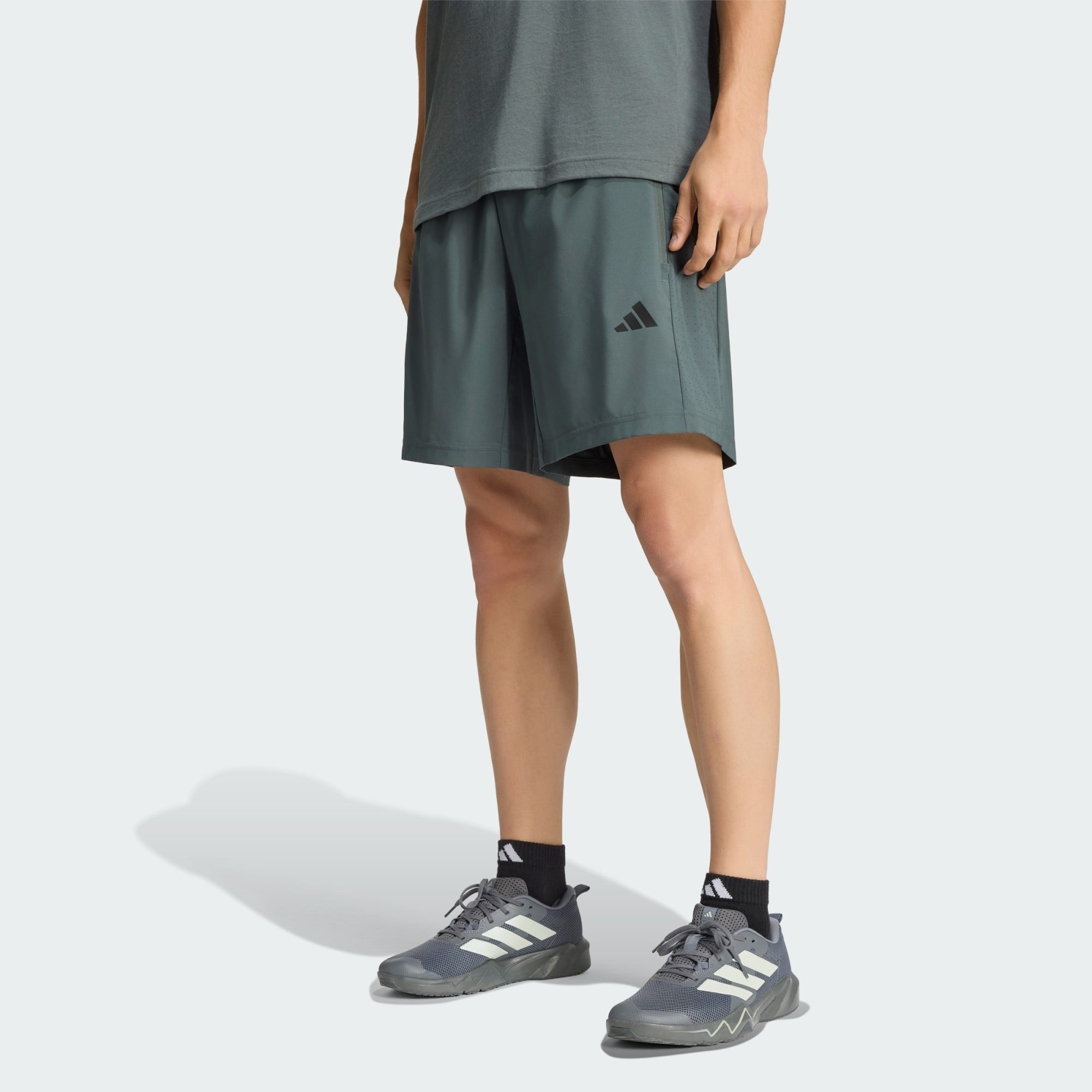 adidas Performance Shorts WORKOUT ESSENTIALS BASE SHORTS, GEWEBT (1-tlg)