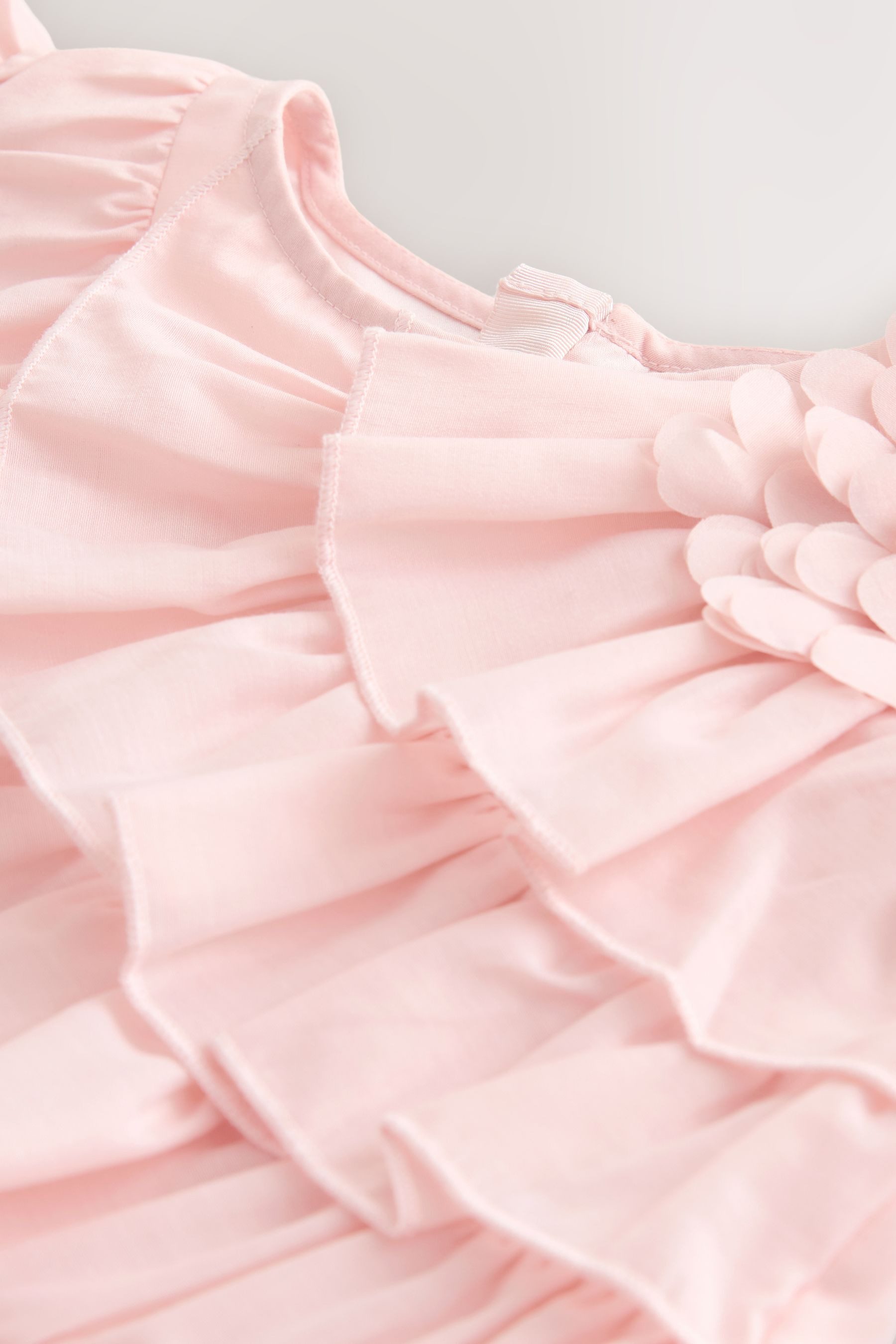 Baker by Ted Baker Partykleid Baker by Ted Baker Kleid mit 3D-Rüschen (1-tlg) – Bild 3 von 5