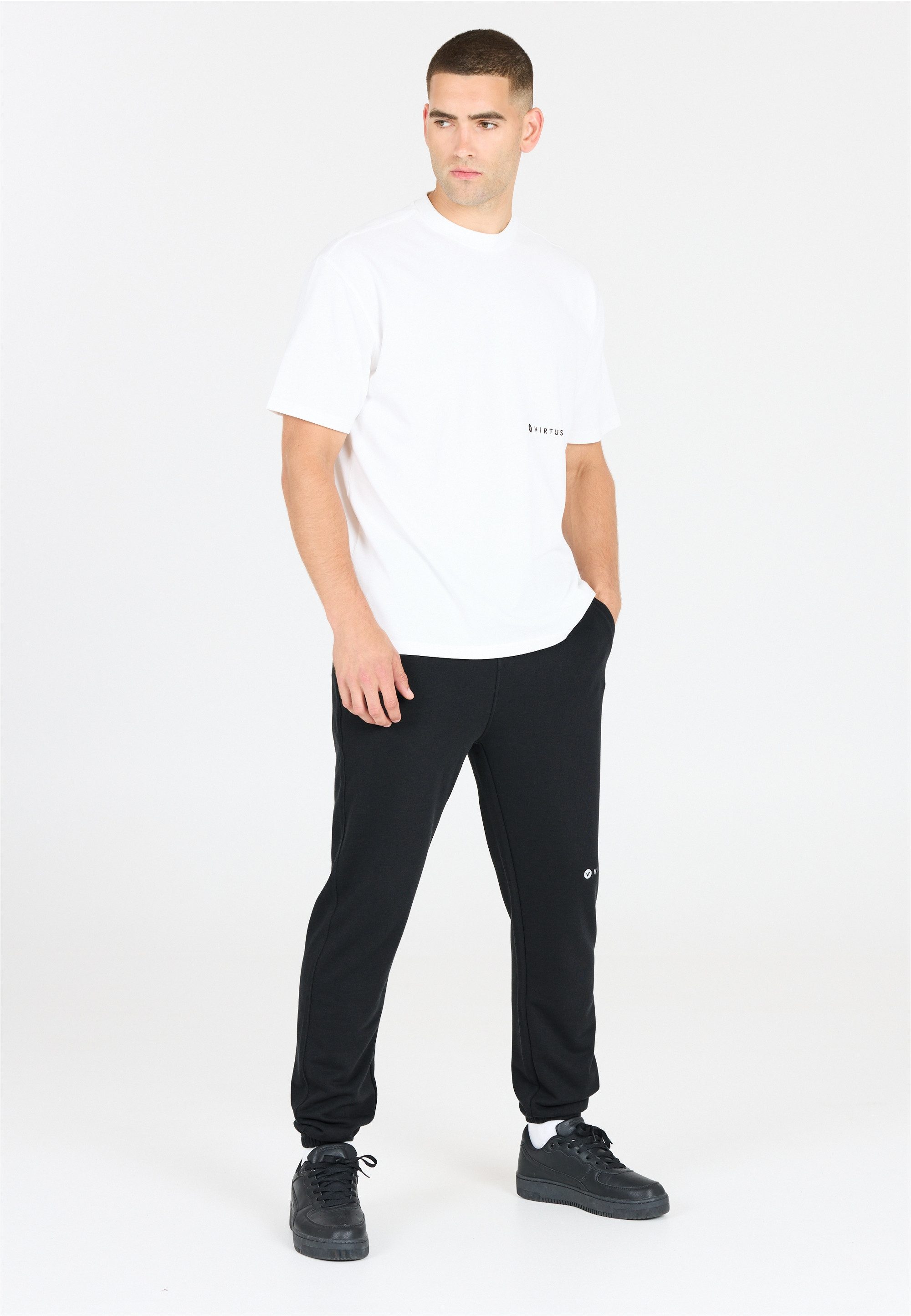 Virtus Sweathose Kayden aus weichem Stoff günstig online kaufen
