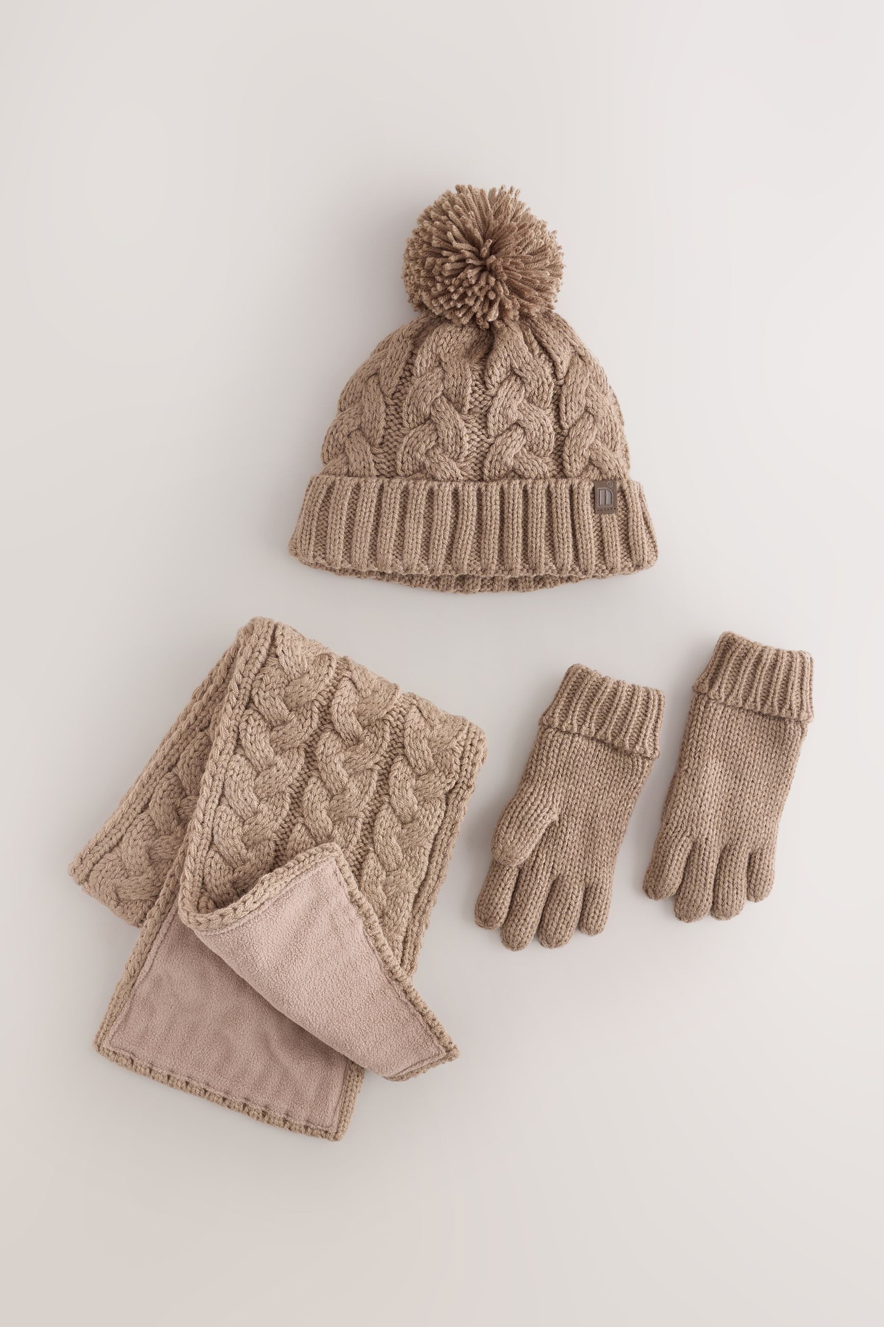 Next Bommelmütze Set mit Zopfmuster-Beanie, Schal und Handschuhen (3-St)