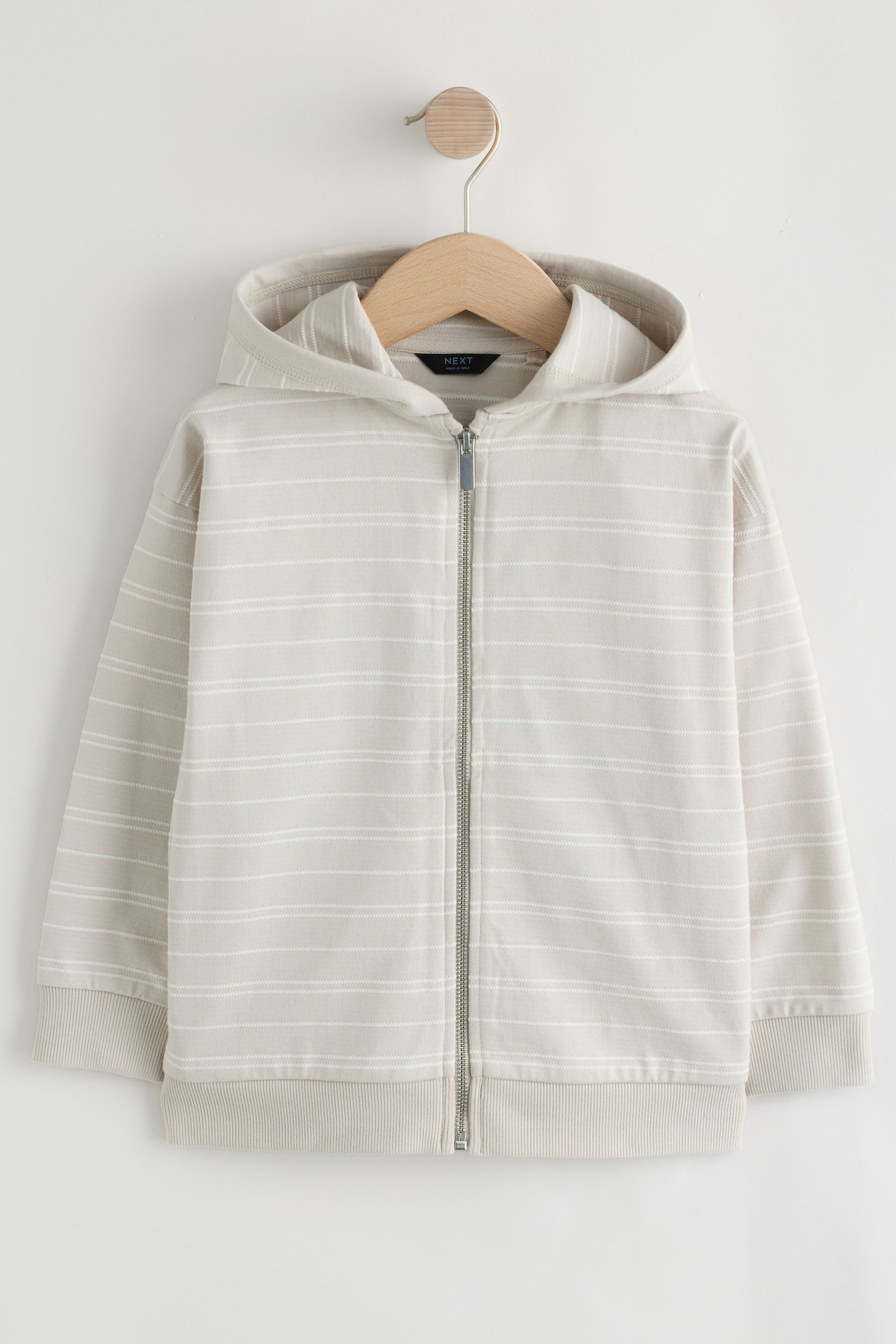 Next Hoodie Reißverschluss-Kapuzenjacke mit Grafik (1-tlg)