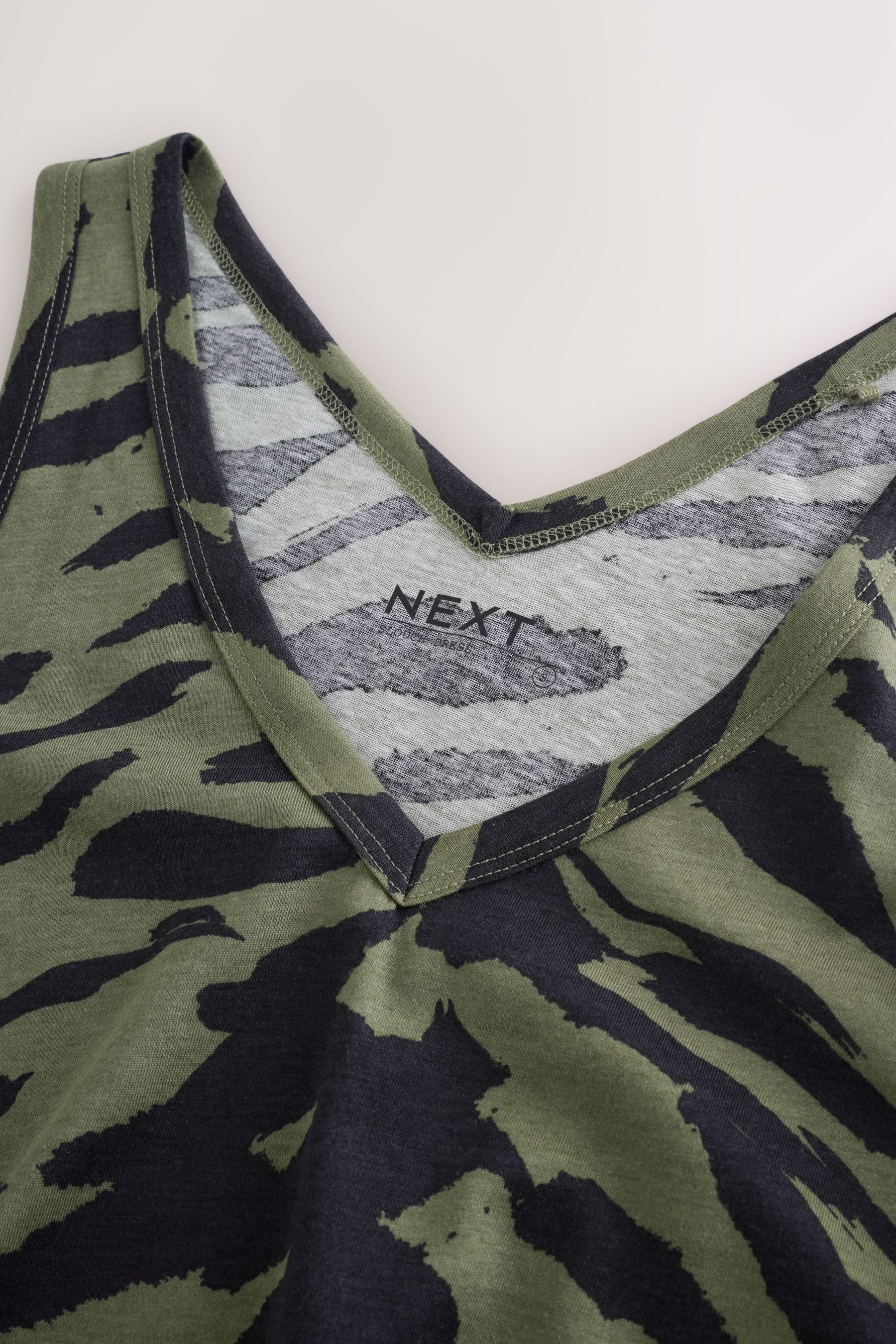 Next Jerseykleid Ärmelloses Schlabberkleid mit V-Ausschnitt (1-tlg) günstig online kaufen
