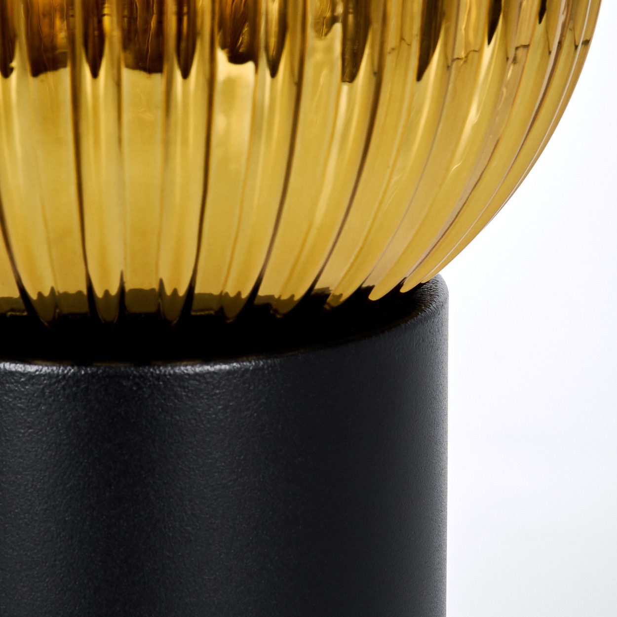 hofstein Tischleuchte Tischlampe aus Metall/Riffelglas in Schwarz/Goldfarben/Klar, ohne Leuchtmittel, Leuchte im Retro/Vintage-Design mit Glasschirm (15 cm), 1 x E27