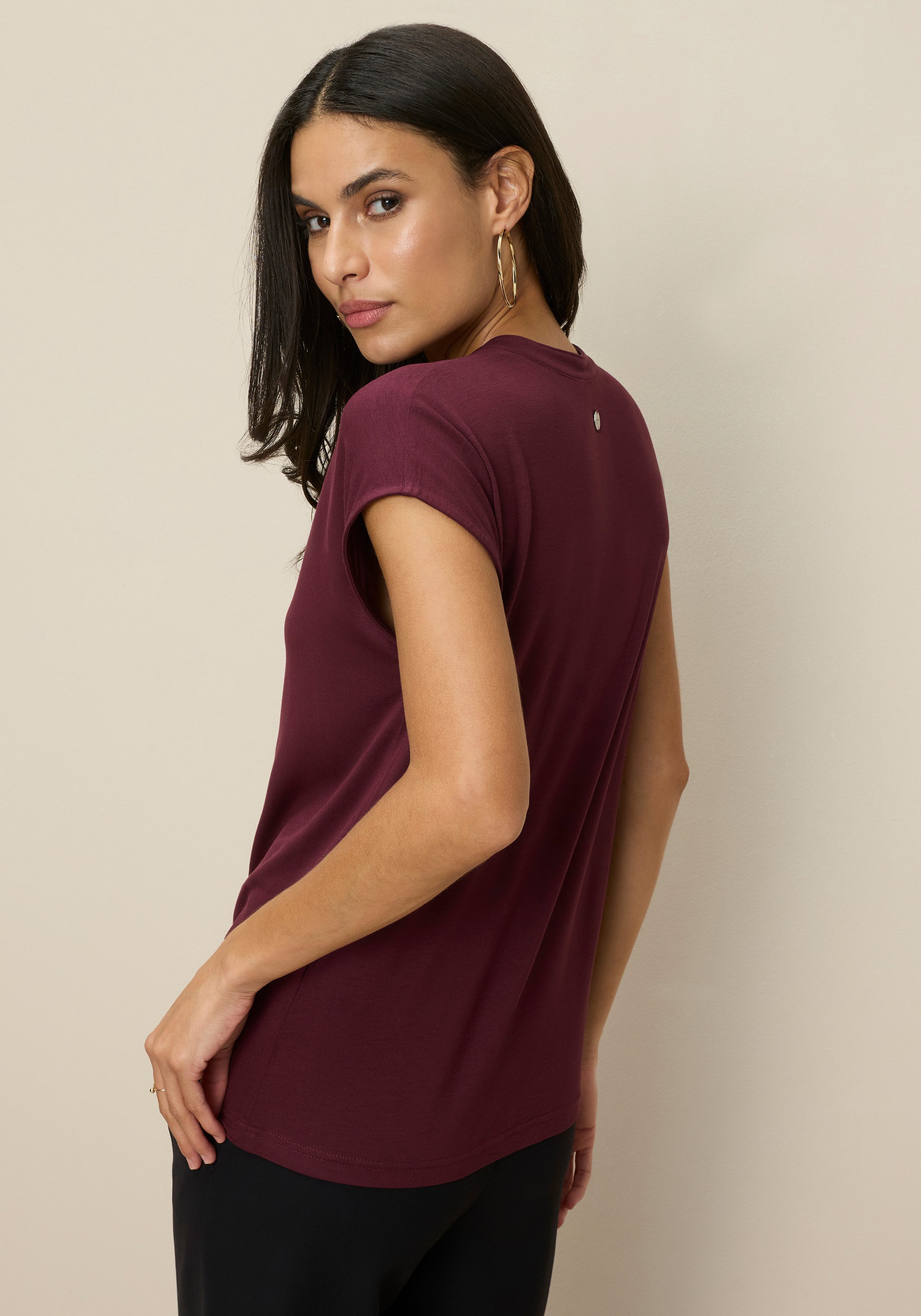 Tamaris Kurzarmshirt mit Knopfleiste, aus elastischer Viskosemischung