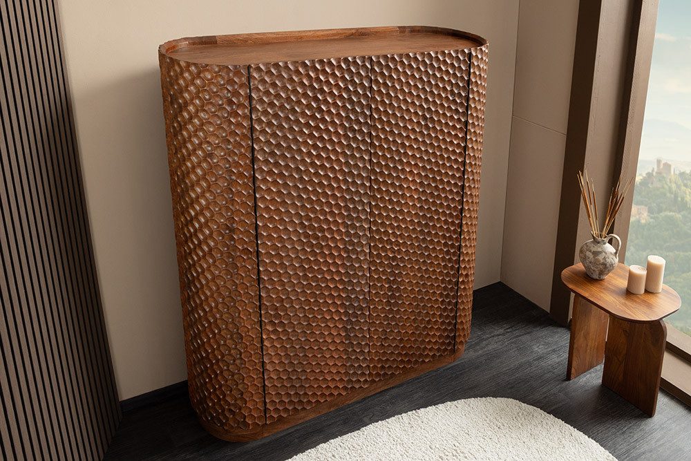 riess-ambiente Barschrank ADLON 140cm braun - Mango-Massivholz, 3D-Front, Weinregal, handmade (Einzelartikel, 1-St) Highboard mit viel Stauraum - ideal für Küche, Bars od. Getränkekeller