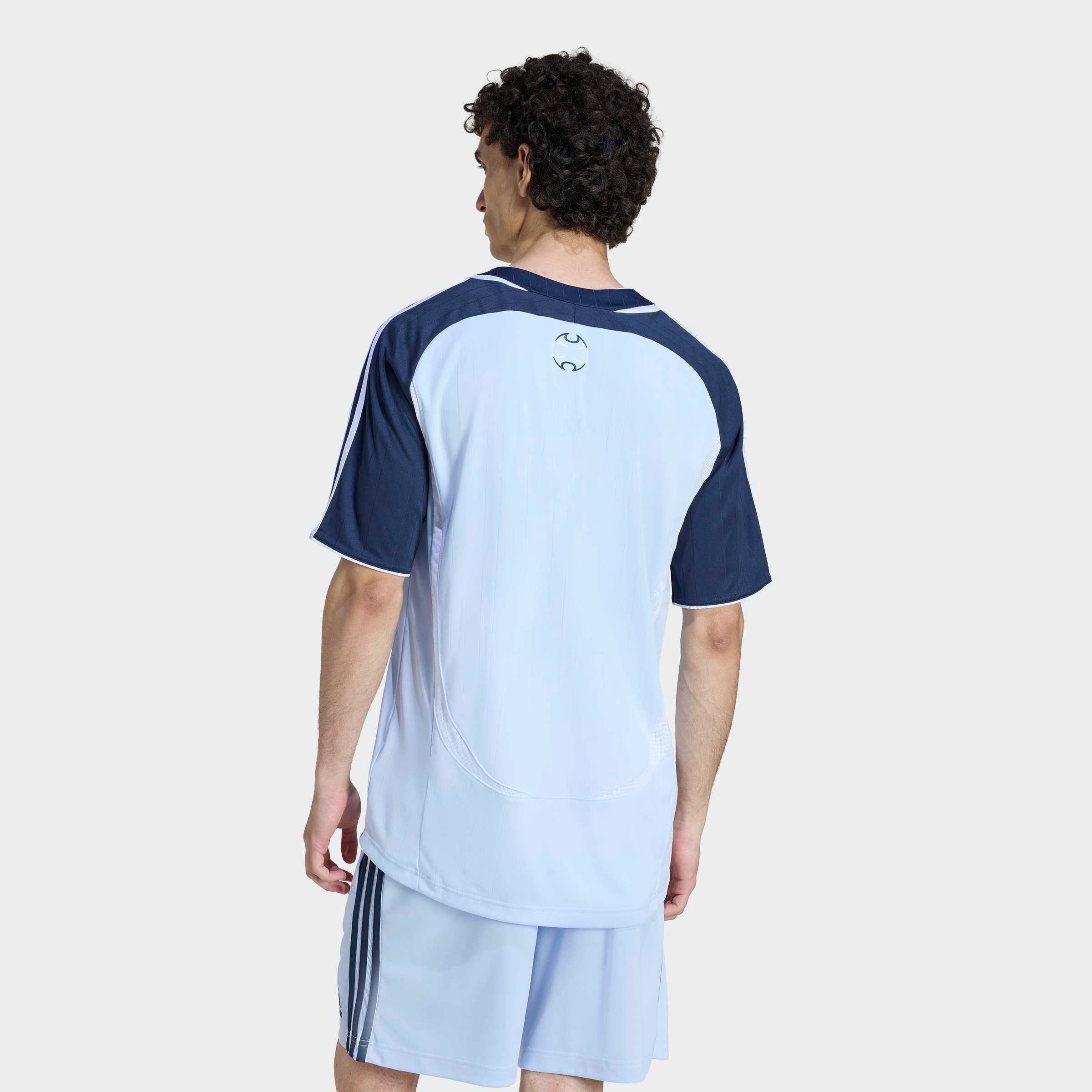 adidas Originals T-Shirt TEAMGEIST ADICOLOR sportlicher Look, Kurzarm, mit günstig online kaufen