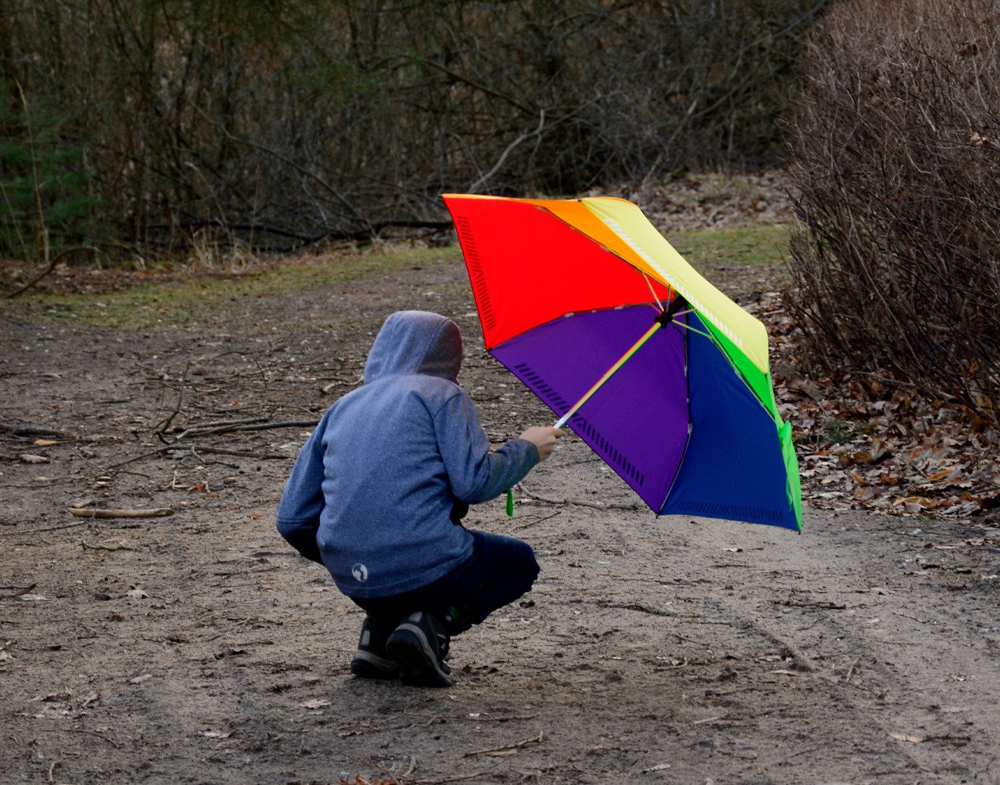 iX-brella Taschenregenschirm für Kinder Safety Reflex mit Auf-Zu-Automatik, kräftige Farben mit reflektierenden Streifen