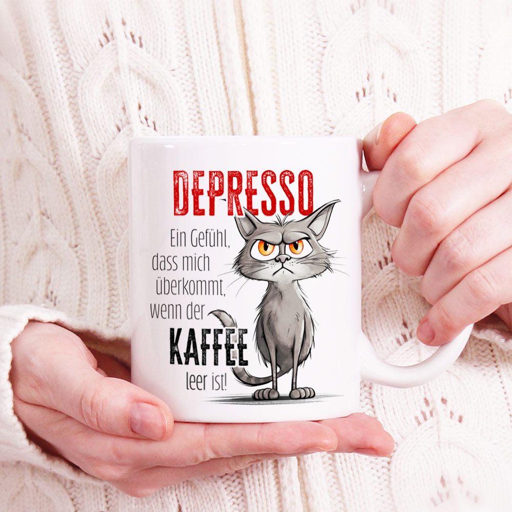 Cadouri Tasse mit Spruch DEPRESSO Kaffeetasse Büro Arbeit, Geschenk, Keramik, Kaffeebecher, Geschenkidee Arbeitskollege, lustig, Humor, 330 ml