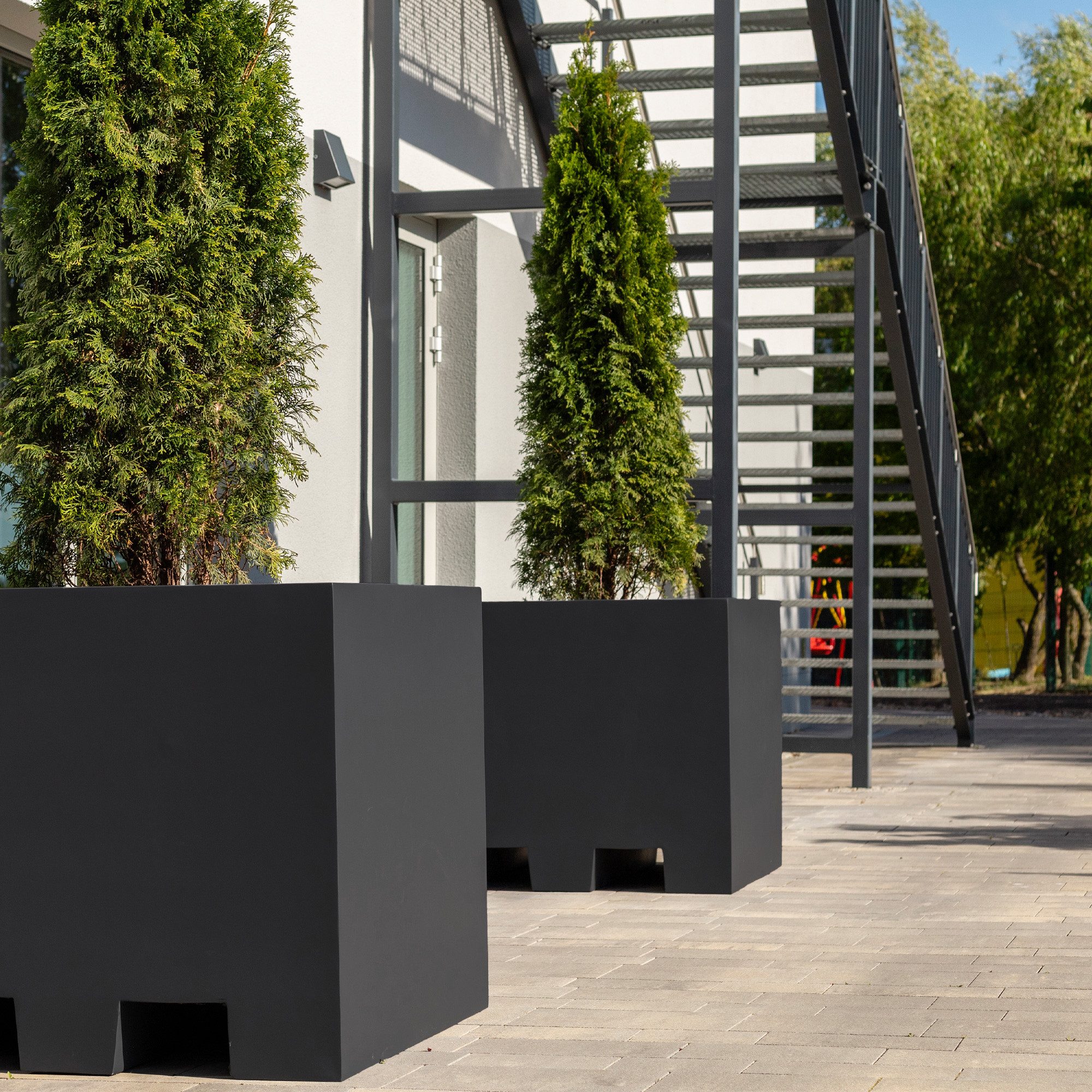 Pflanzwerk® Pflanzkübel Pflanzkübel XXL CUBE - (Anthrazit) - 85cm x 100cm x 100cm, Lotus-Effekt - Handgefertigt - Eckig - Frostbeständig