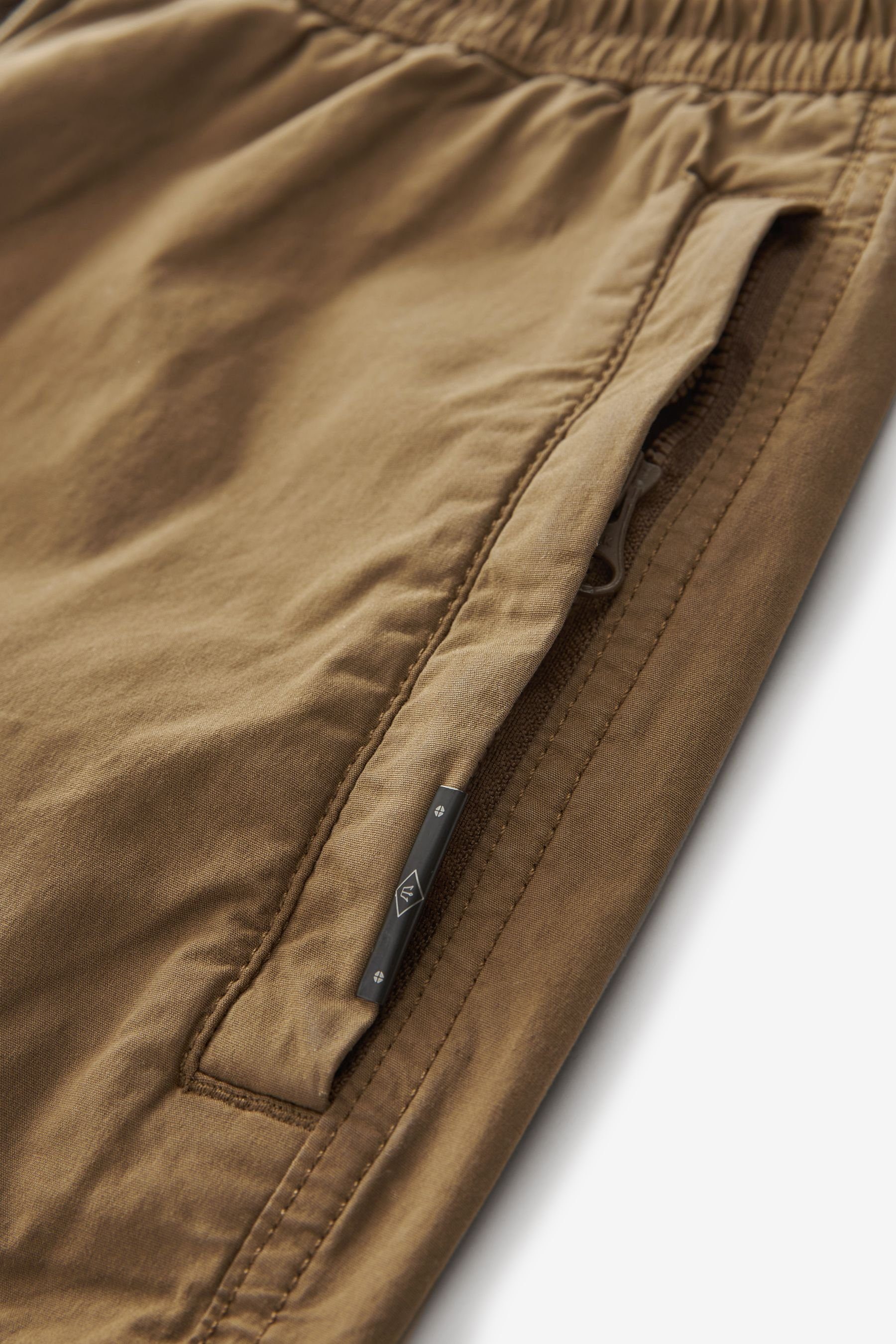 Next Cargohose Utility-Cargohose mit Stretch Regular (1-tlg) Brown Tapered Tan –