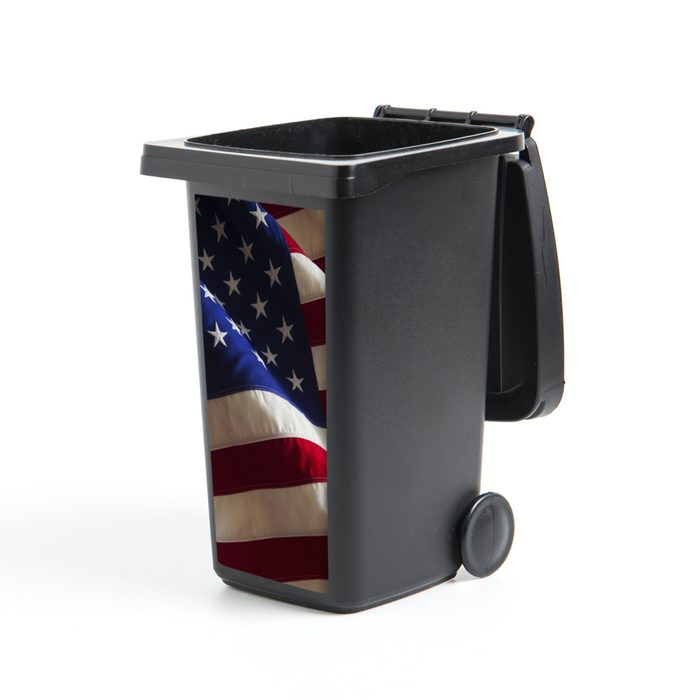 MuchoWow Wandsticker Ausschnitt aus einer Flagge der Vereinigten Staaten (1 St) Mülleimer-aufkleber Mülltonne Sticker Container Abfalbehälter