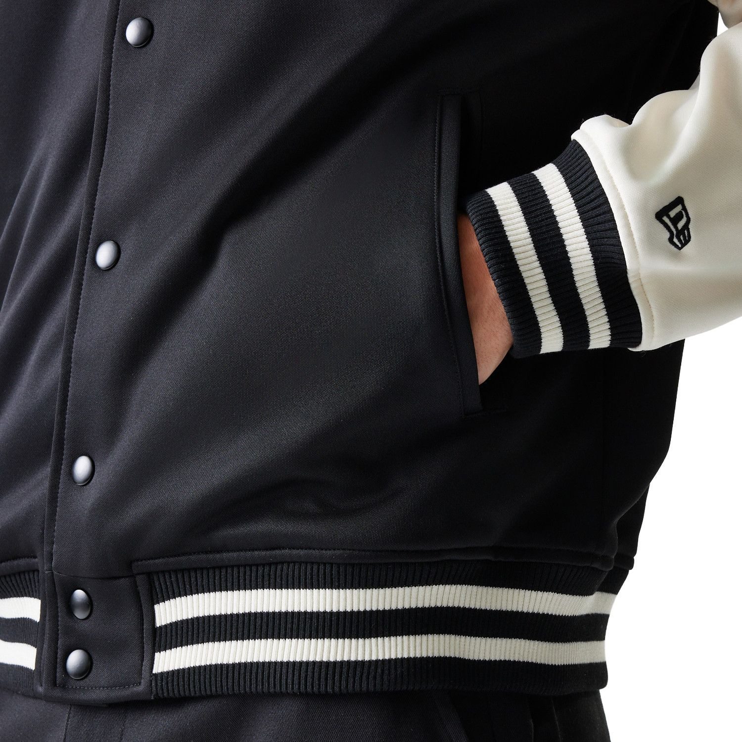 New Era Bomberjacke College Chicago Bulls