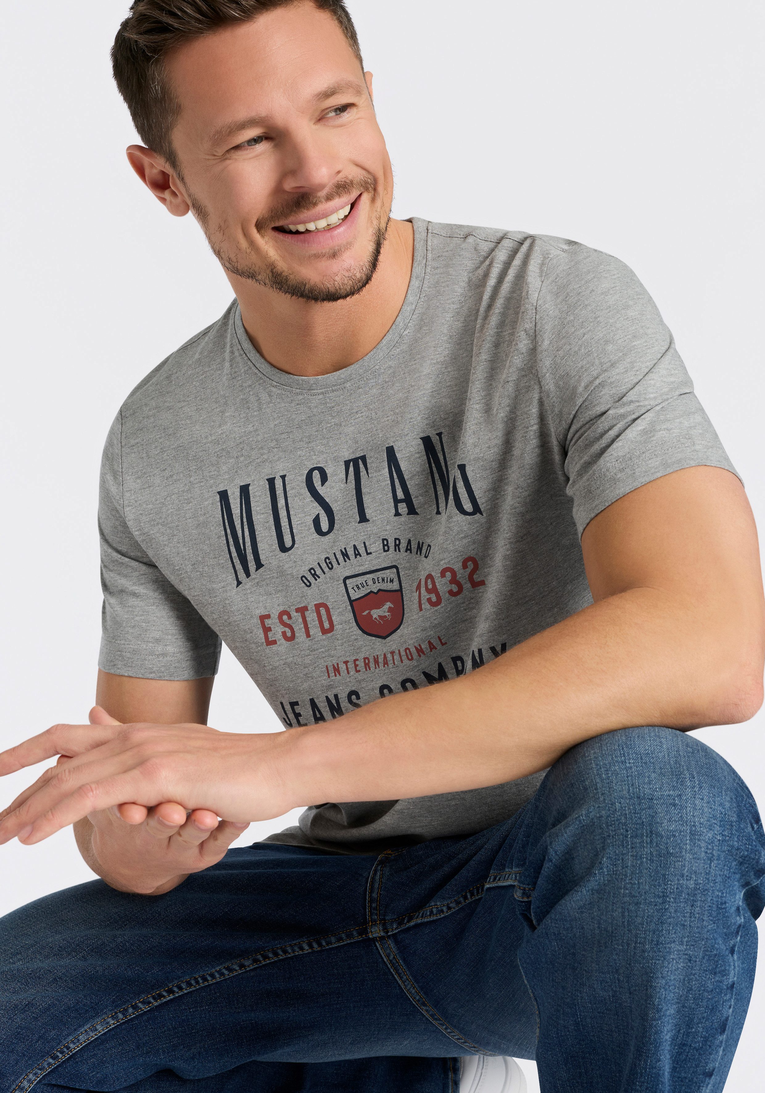 MUSTANG Kurzarmshirt Alex Logoprint kurzarm, mit Logoprint