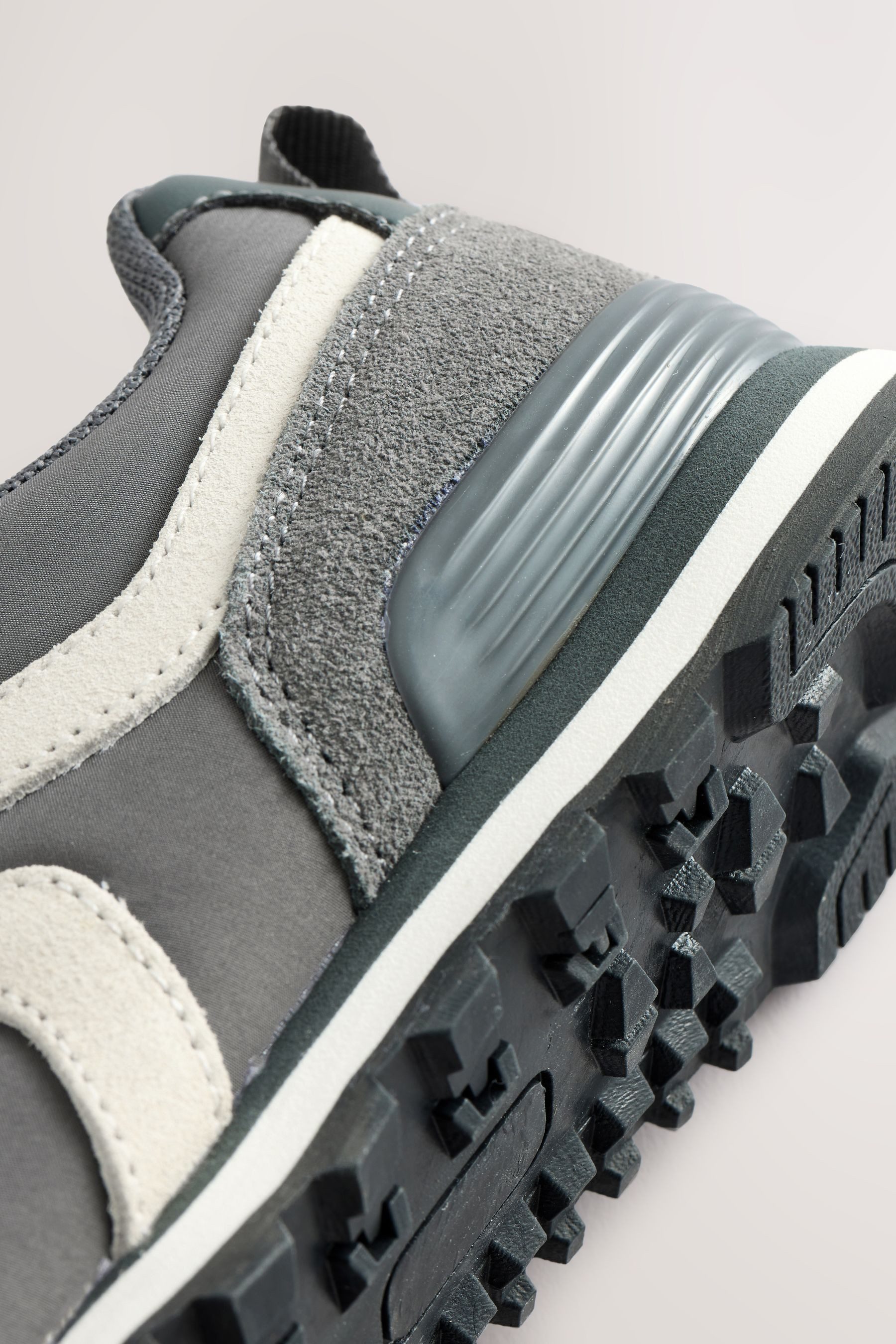 Next Turnschuhe mit elastischen Schnürsenkeln & Riemen Sneaker (1-tlg)