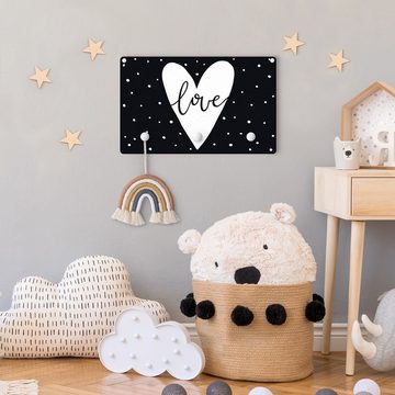 Bilderdepot24 Garderobenpaneel schwarz weiss Illustration Spruch Love im Herz mit Punkten (Kindergarderobe Holz Kleiderhaken für die Wand inkl. Montagematerial), moderne Wand Garderobenleiste Flur - kleine Hakenleiste Kinderzimmer