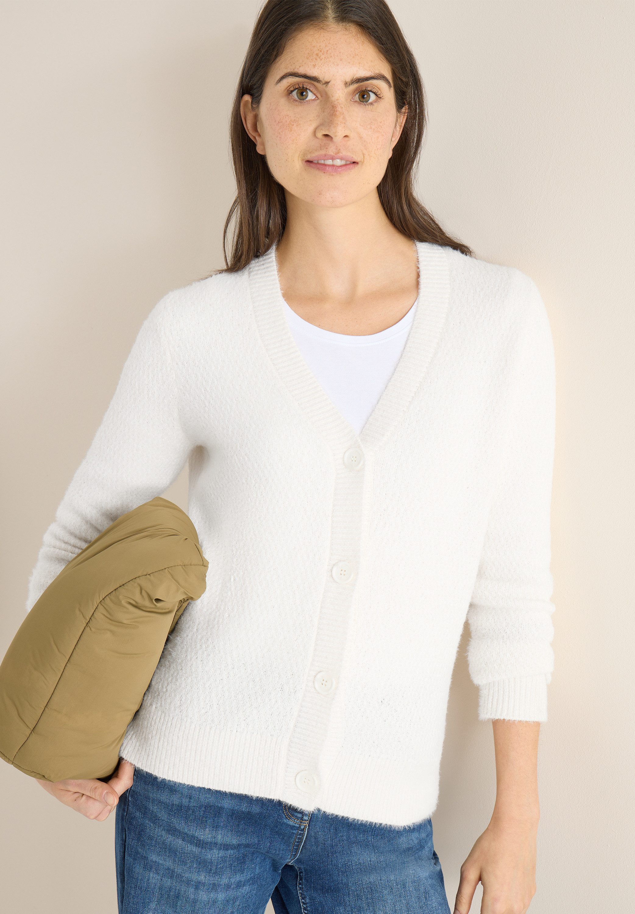 CECIL Cardigan in flauschiger Federgarn-Qualität