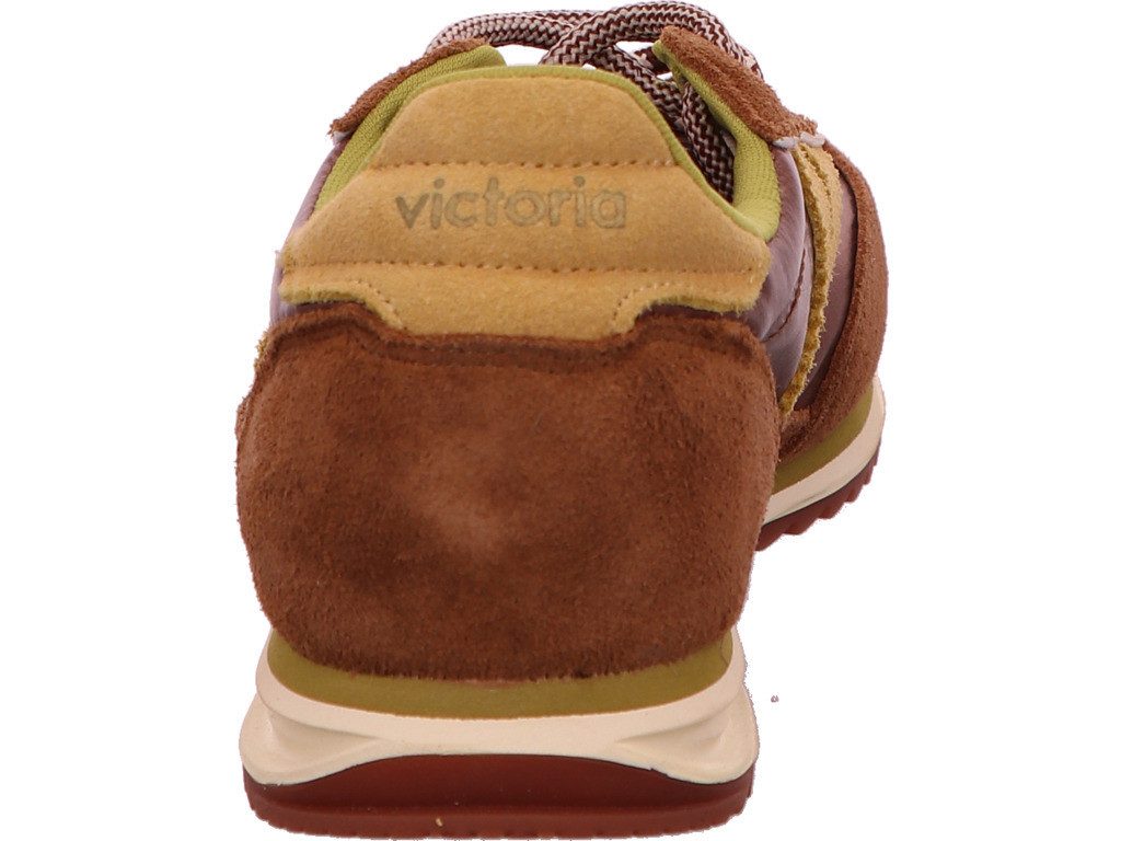 Victoria Sneaker