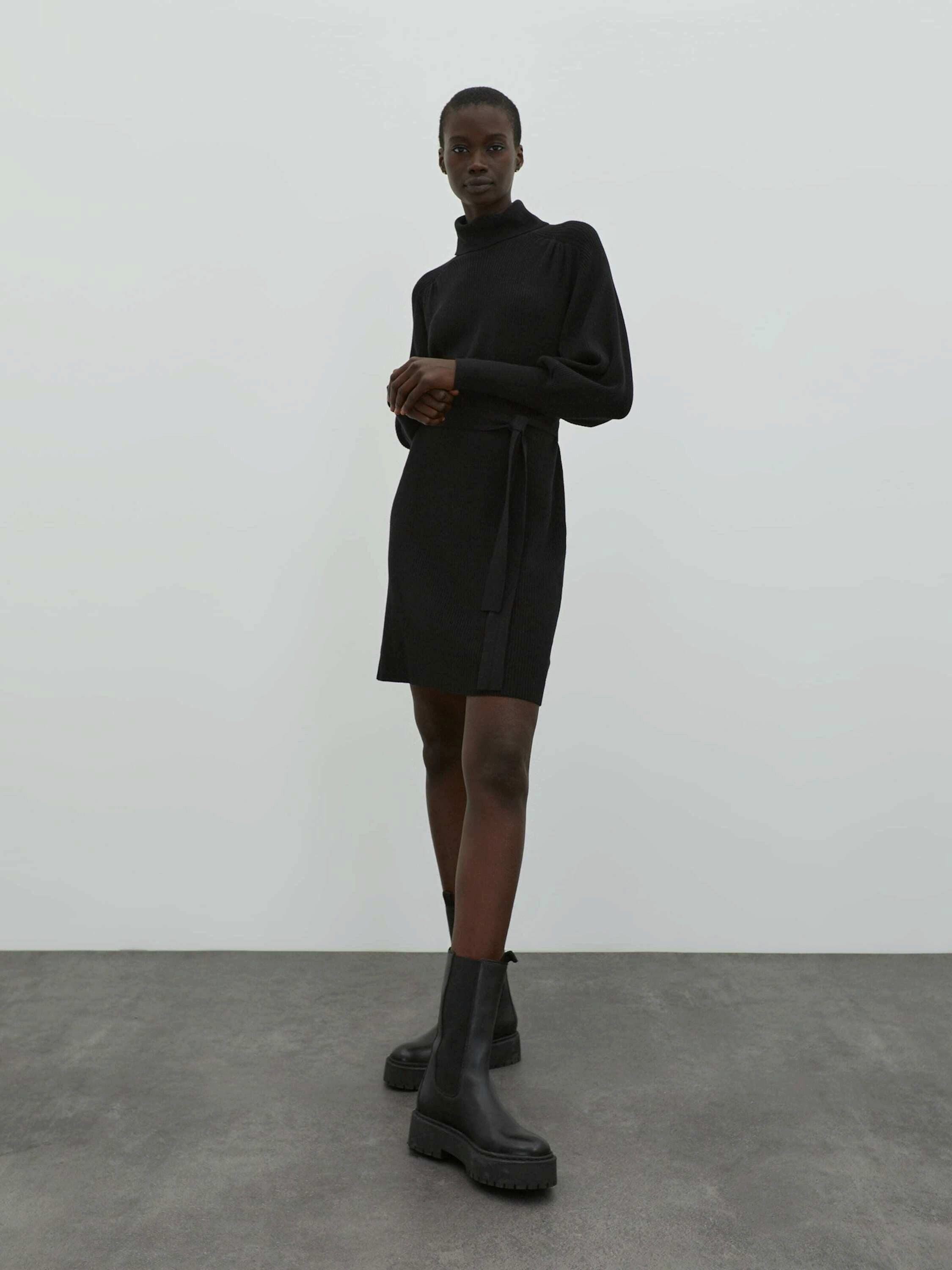 EDITED Strickkleid Malene (1-tlg) Drapiert/gerafft günstig online kaufen