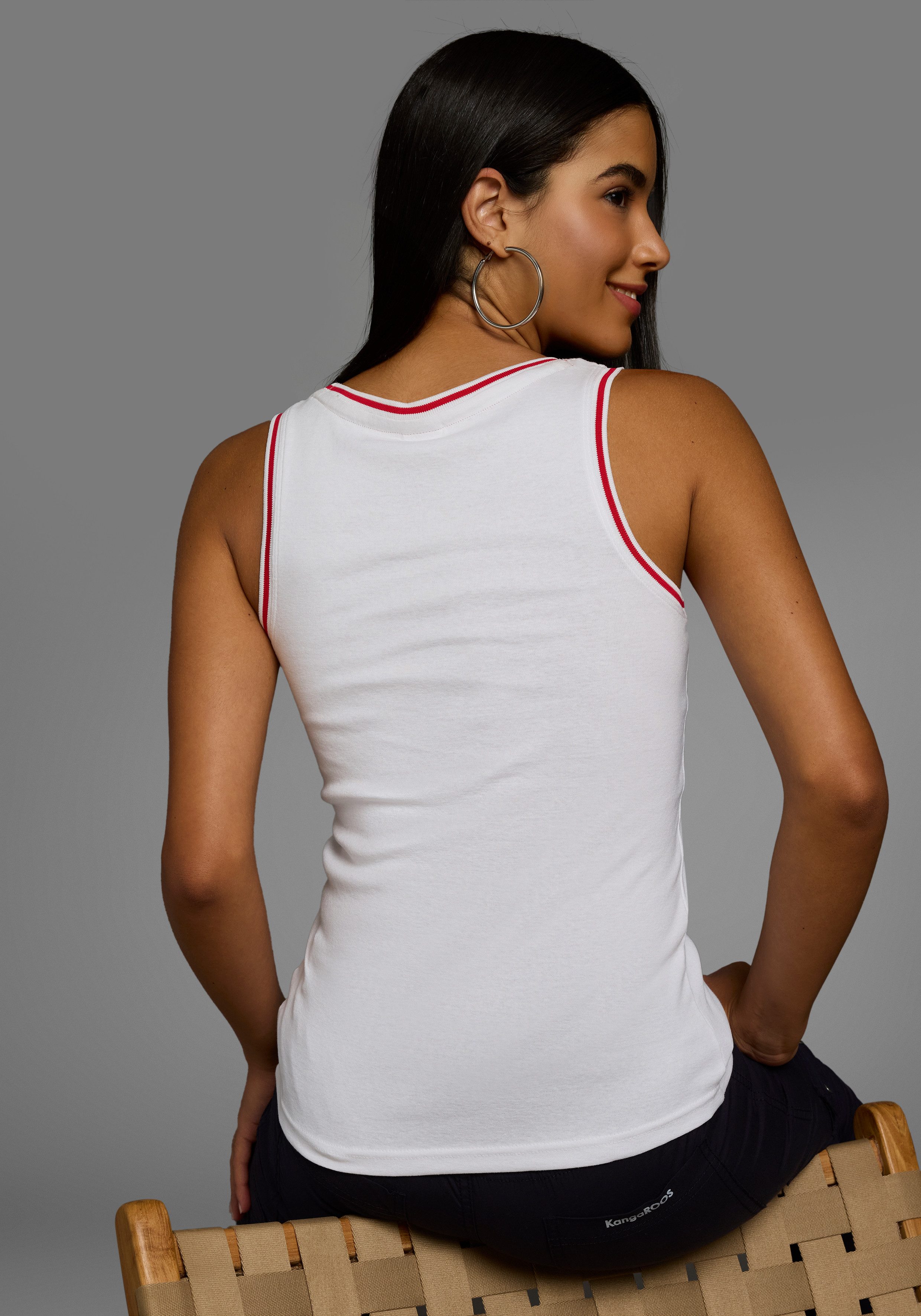 KangaROOS Tanktop mit collem Sommer-Logo-Print – Bild 2 von 5